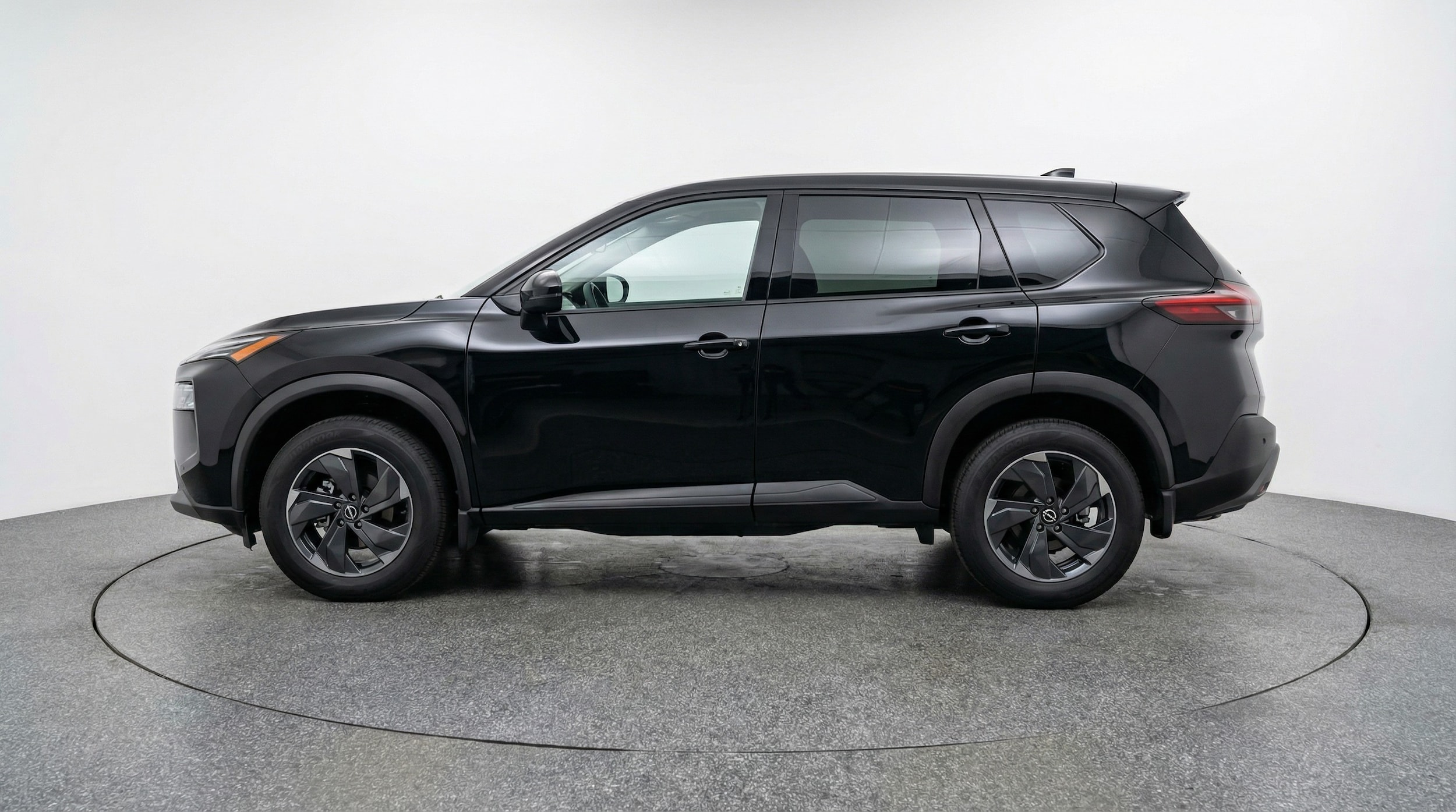 Thumbnail: 2025 Nissan Rogue - 4