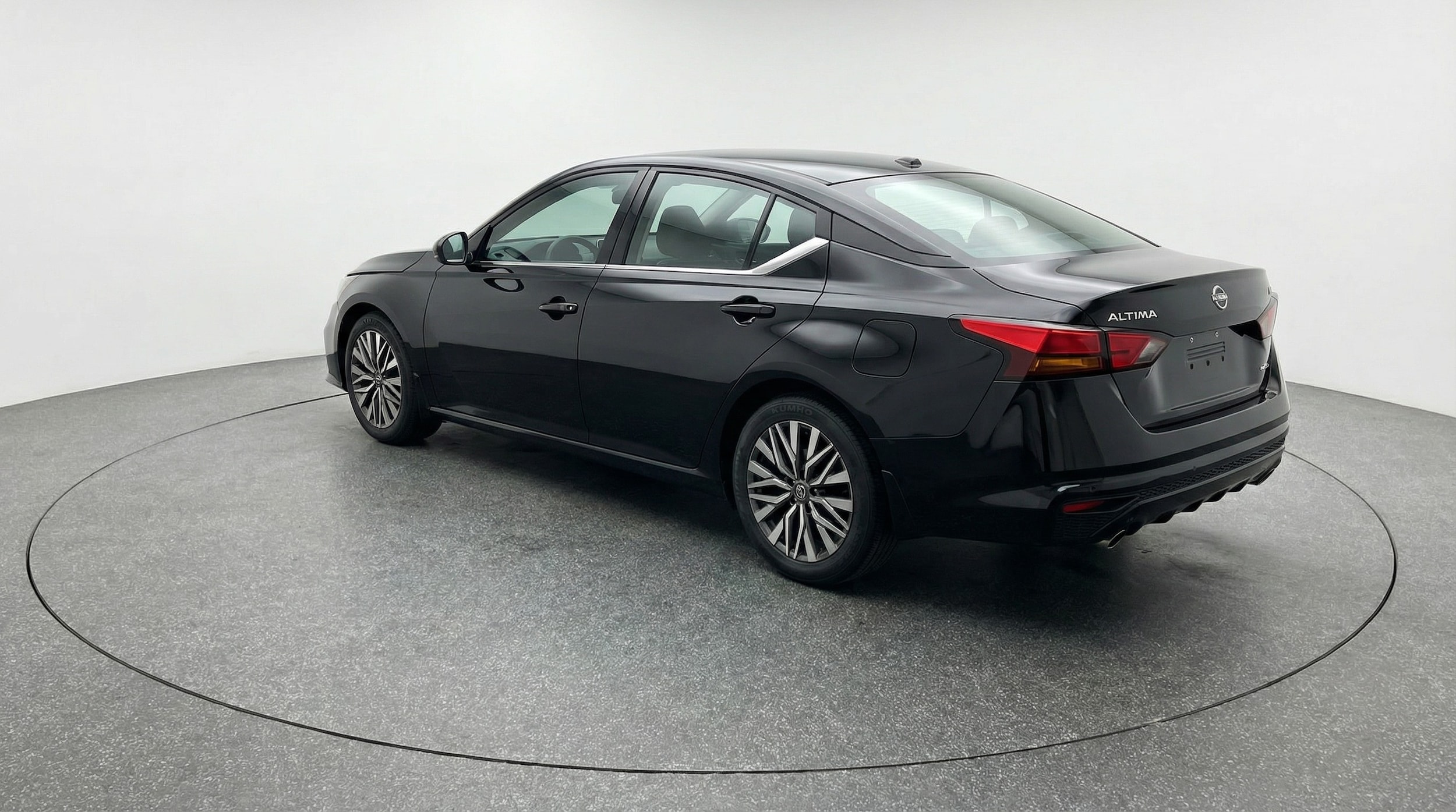 Thumbnail: 2025 Nissan Altima - 5