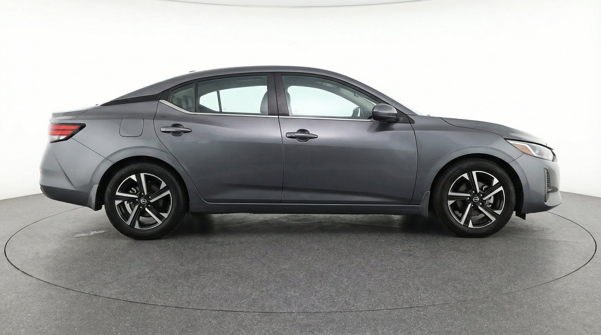 Thumbnail: 2025 Nissan Sentra - 10