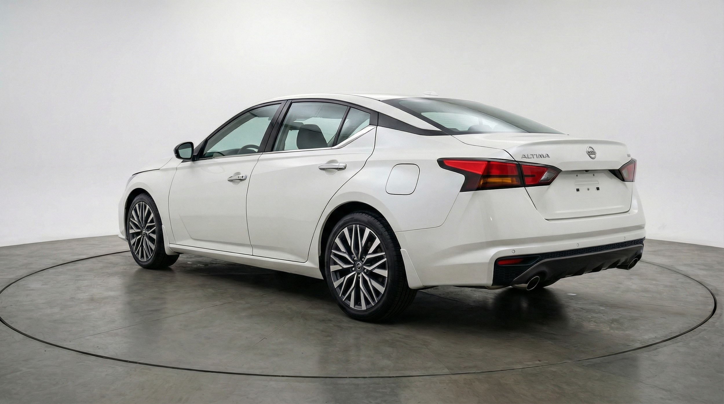 Thumbnail: 2025 Nissan Altima - 5