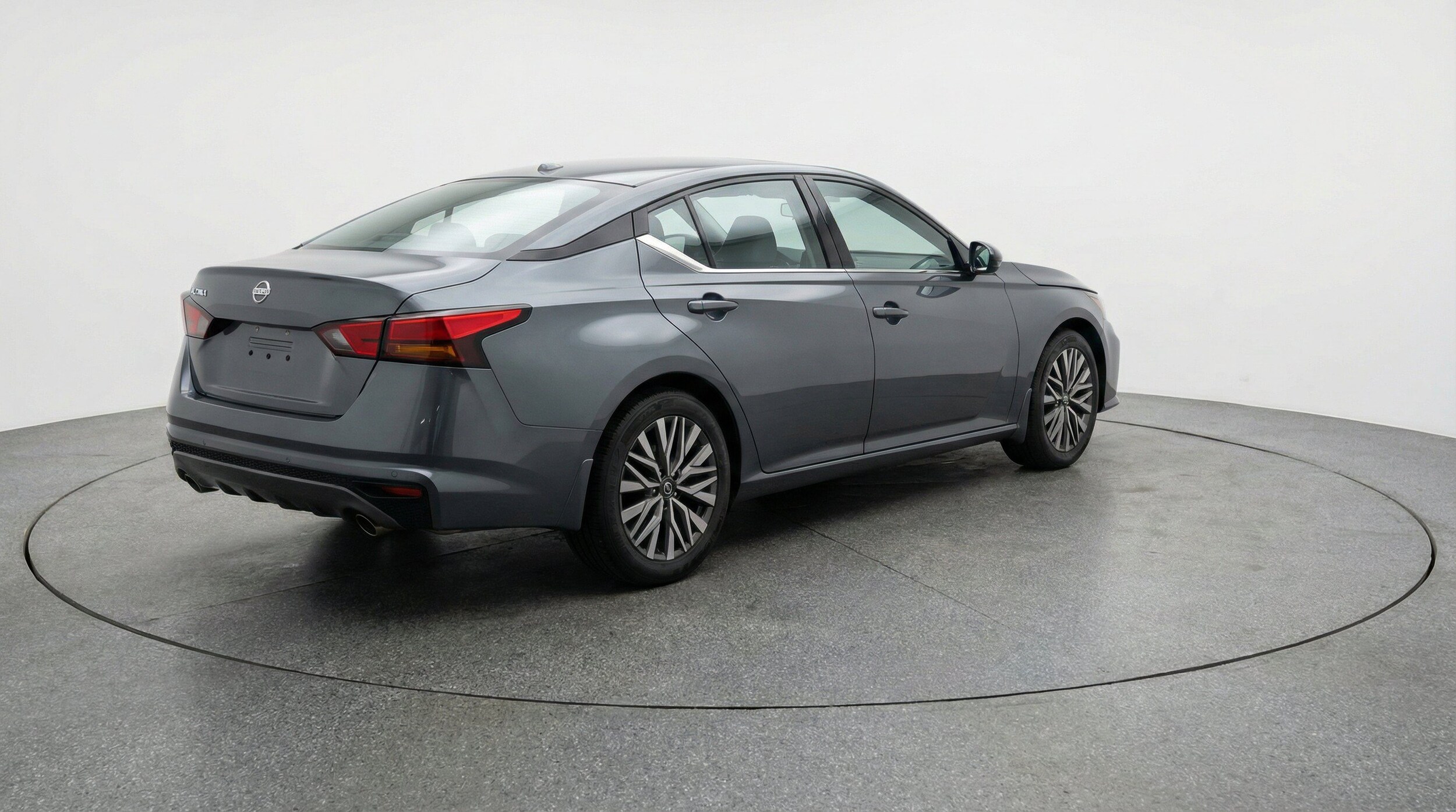 Thumbnail: 2025 Nissan Altima - 9
