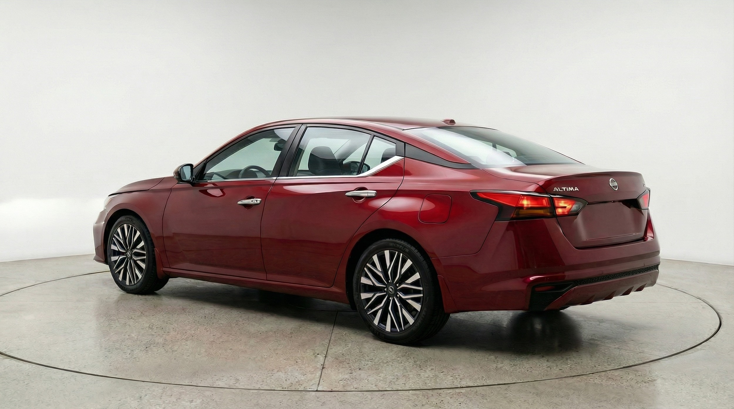 Thumbnail: 2025 Nissan Altima - 5