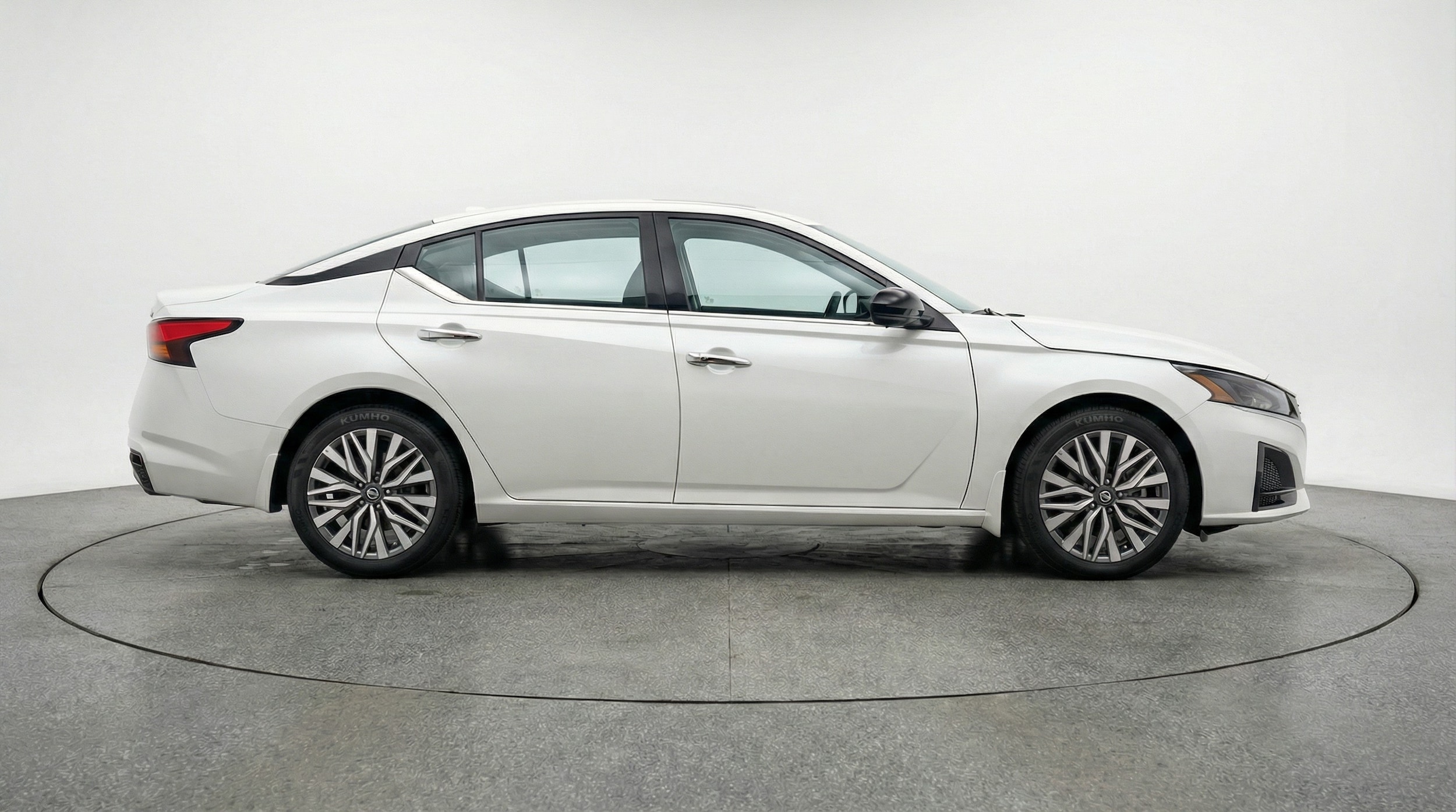 Thumbnail: 2025 Nissan Altima - 8