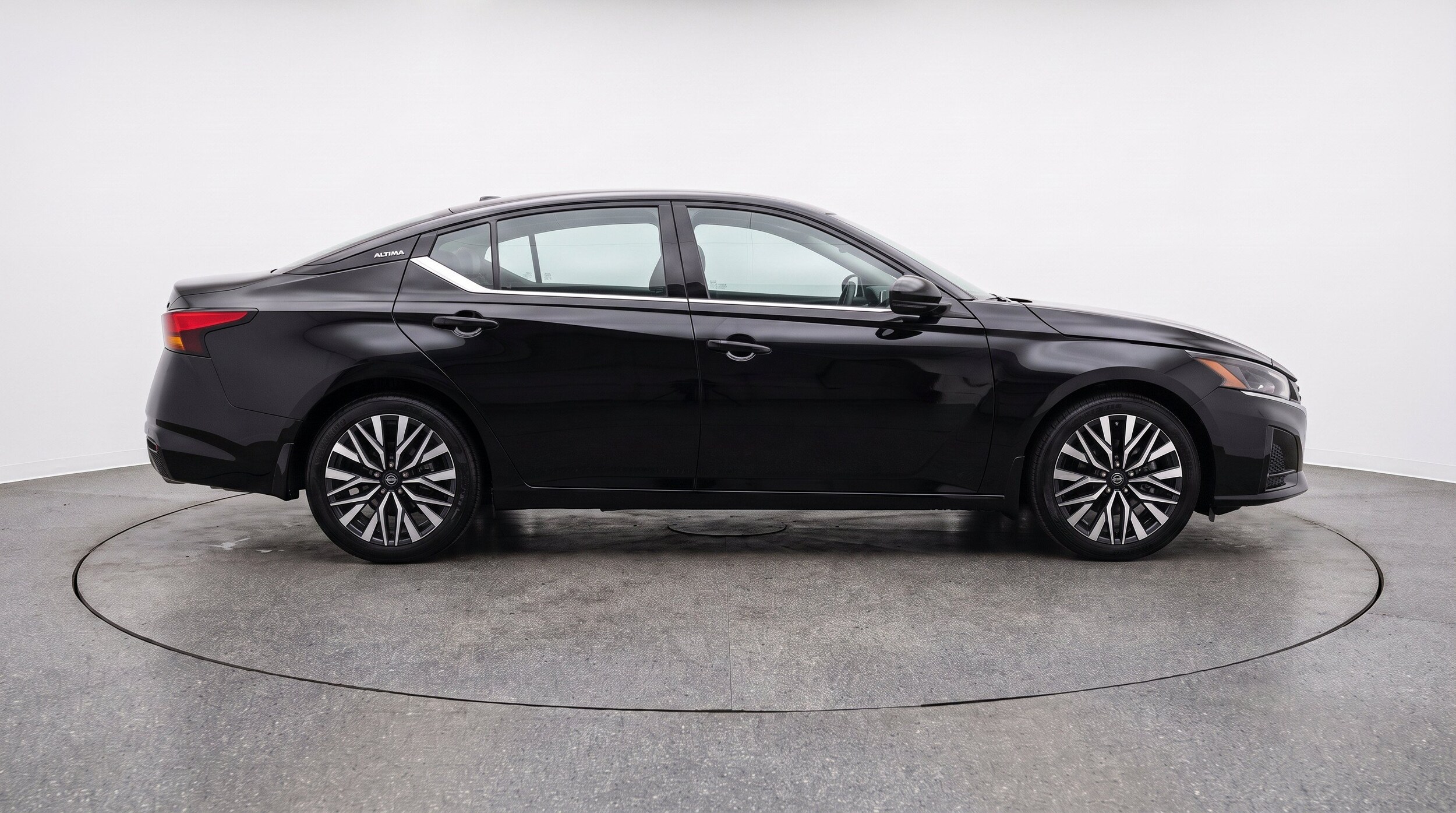 Thumbnail: 2025 Nissan Altima - 11