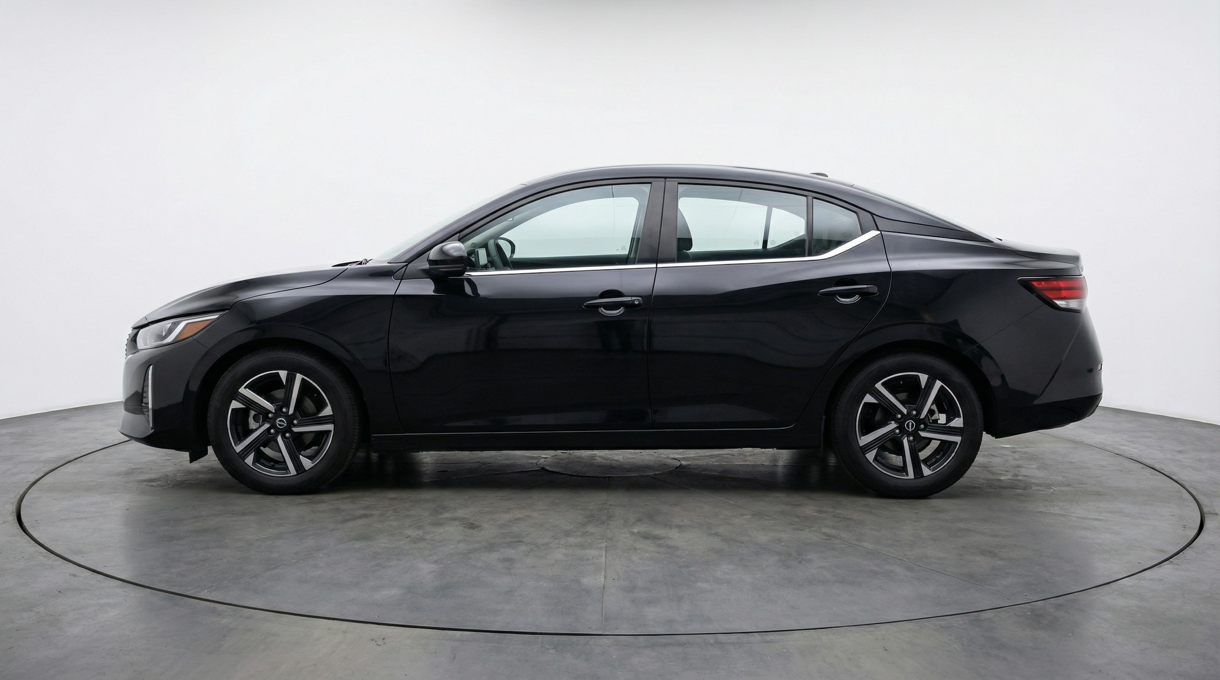 Thumbnail: 2025 Nissan Sentra - 4