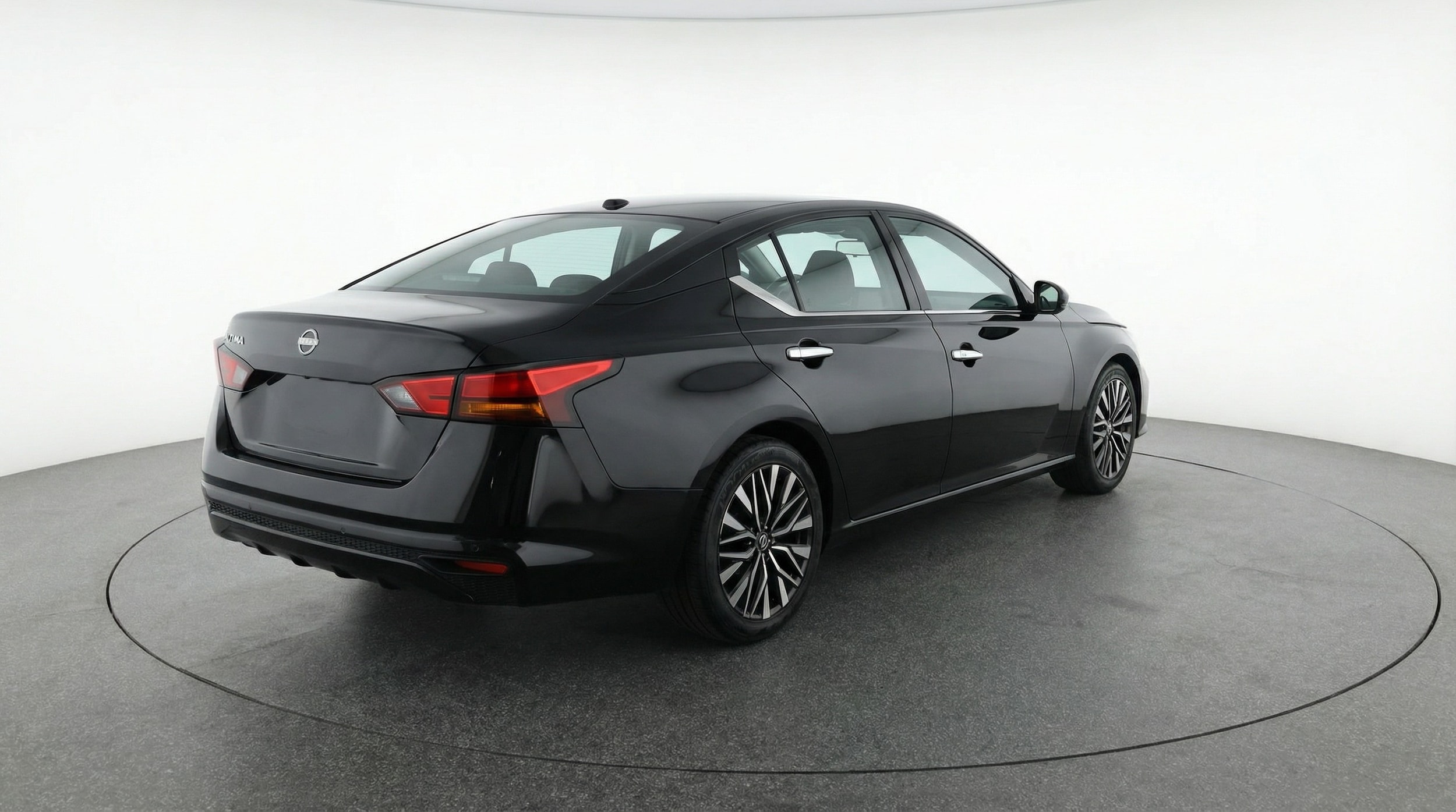 Thumbnail: 2025 Nissan Altima - 7