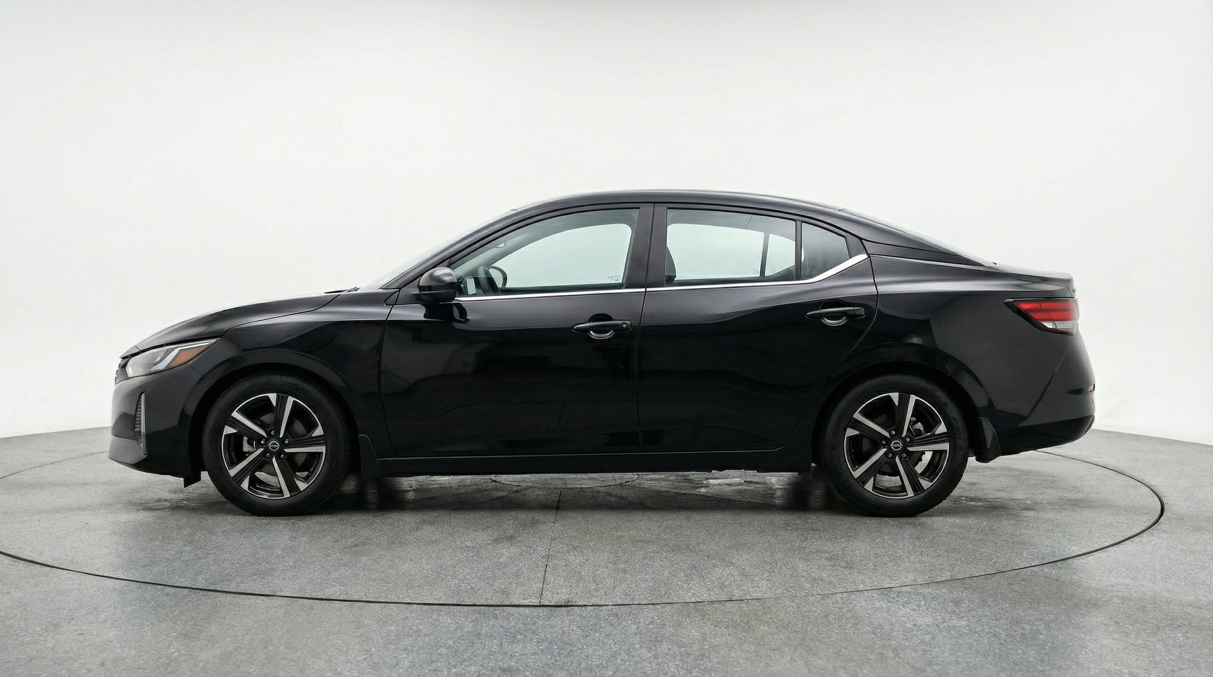 Thumbnail: 2025 Nissan Sentra - 5