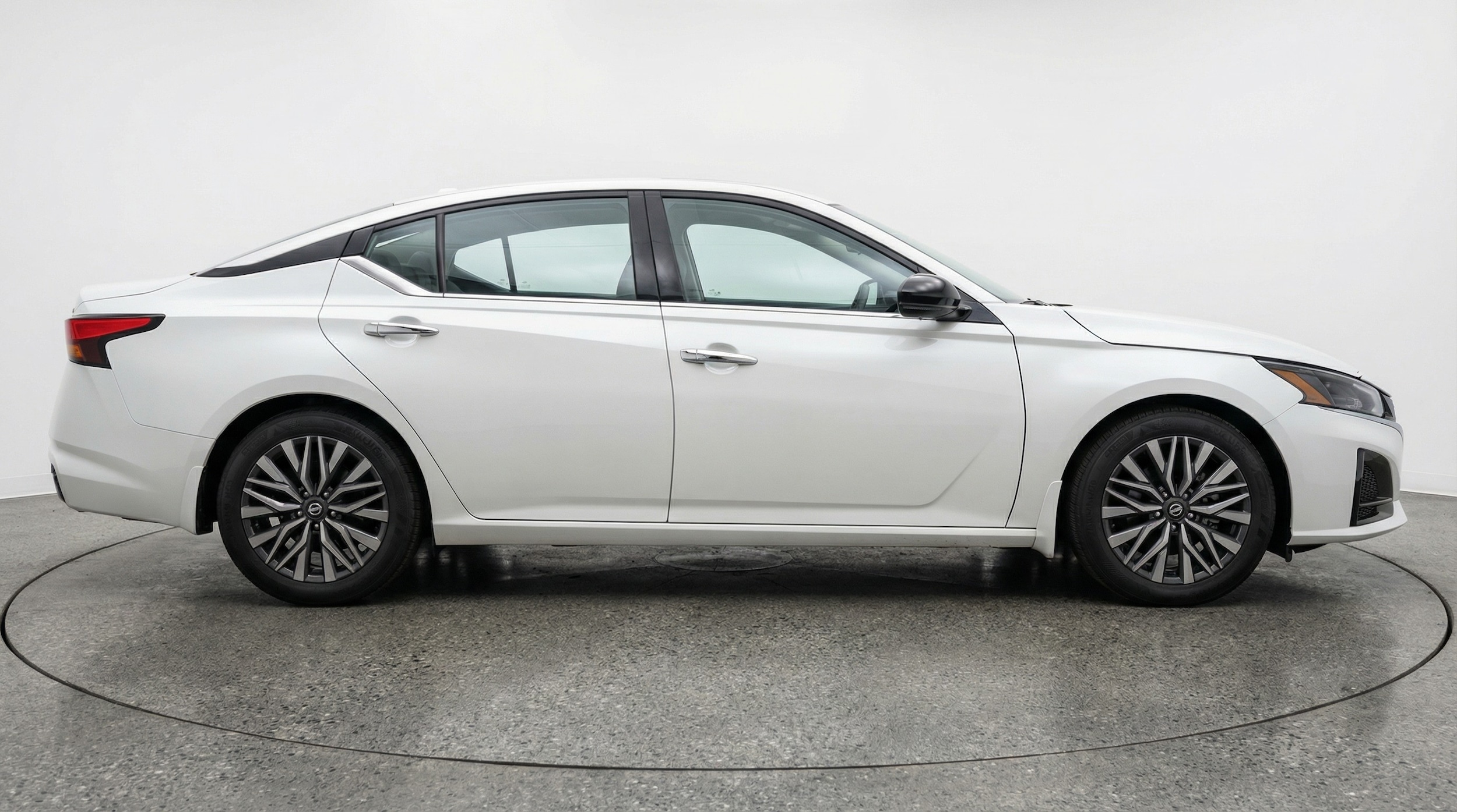 Thumbnail: 2025 Nissan Altima - 8