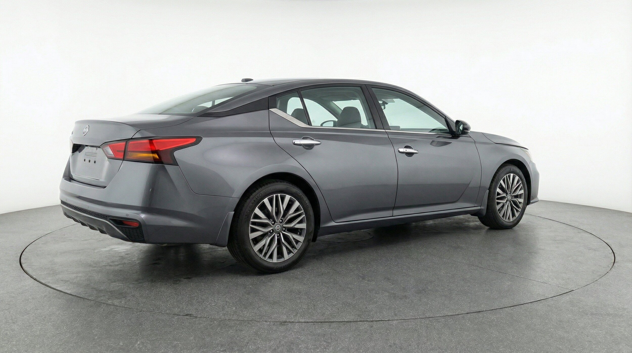 Thumbnail: 2025 Nissan Altima - 9