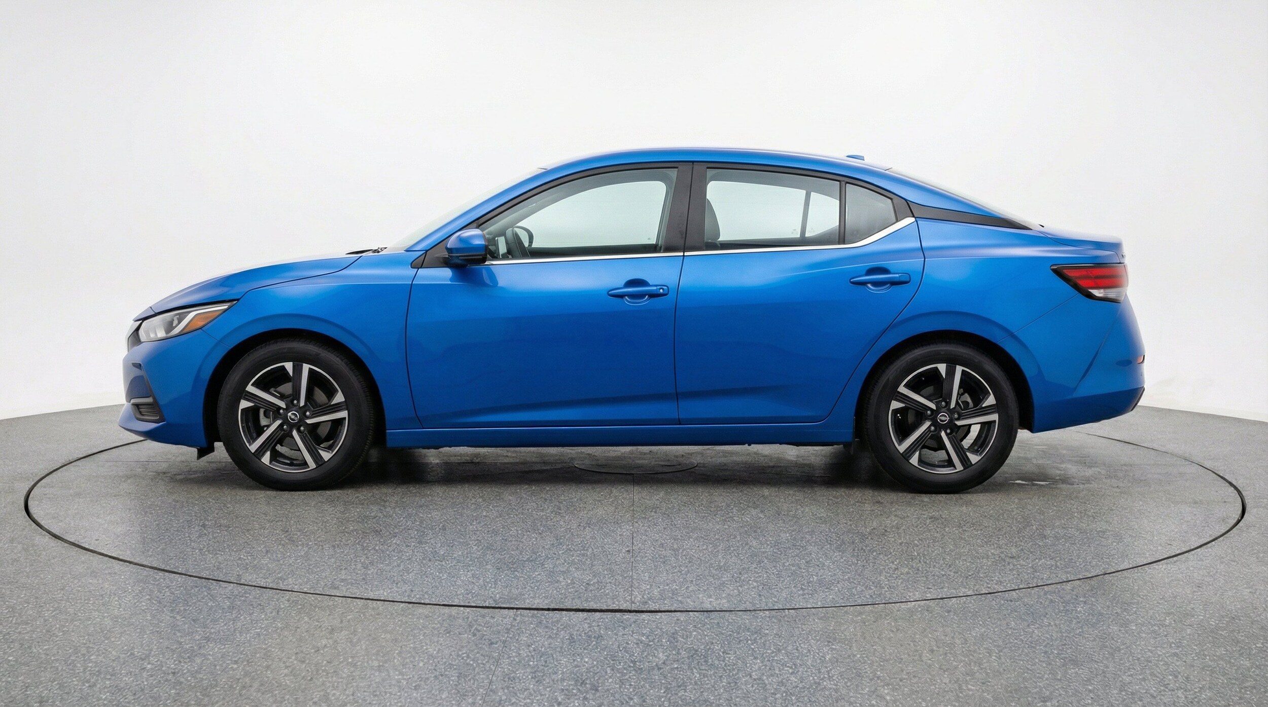 Thumbnail: 2025 Nissan Sentra - 5
