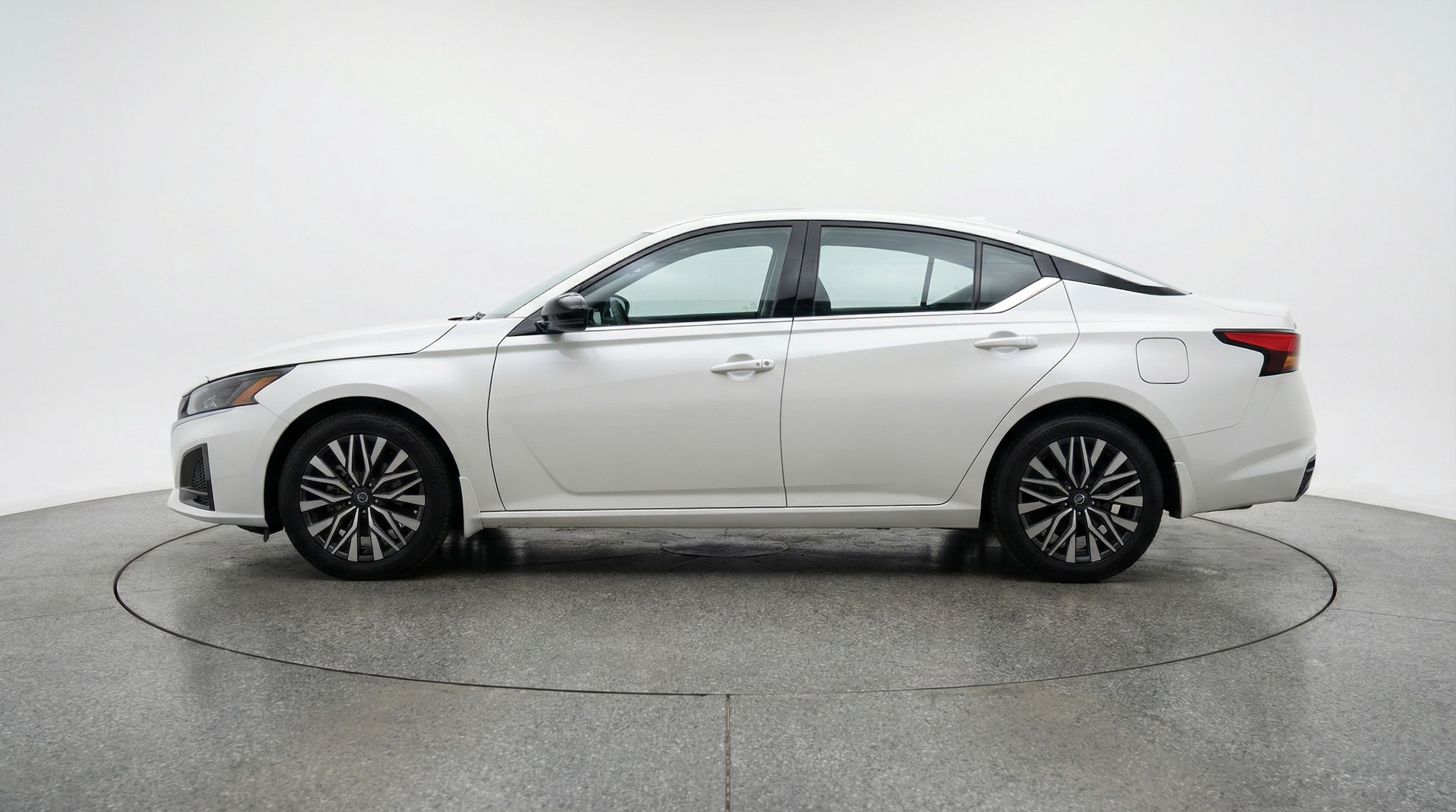 Thumbnail: 2025 Nissan Altima - 4