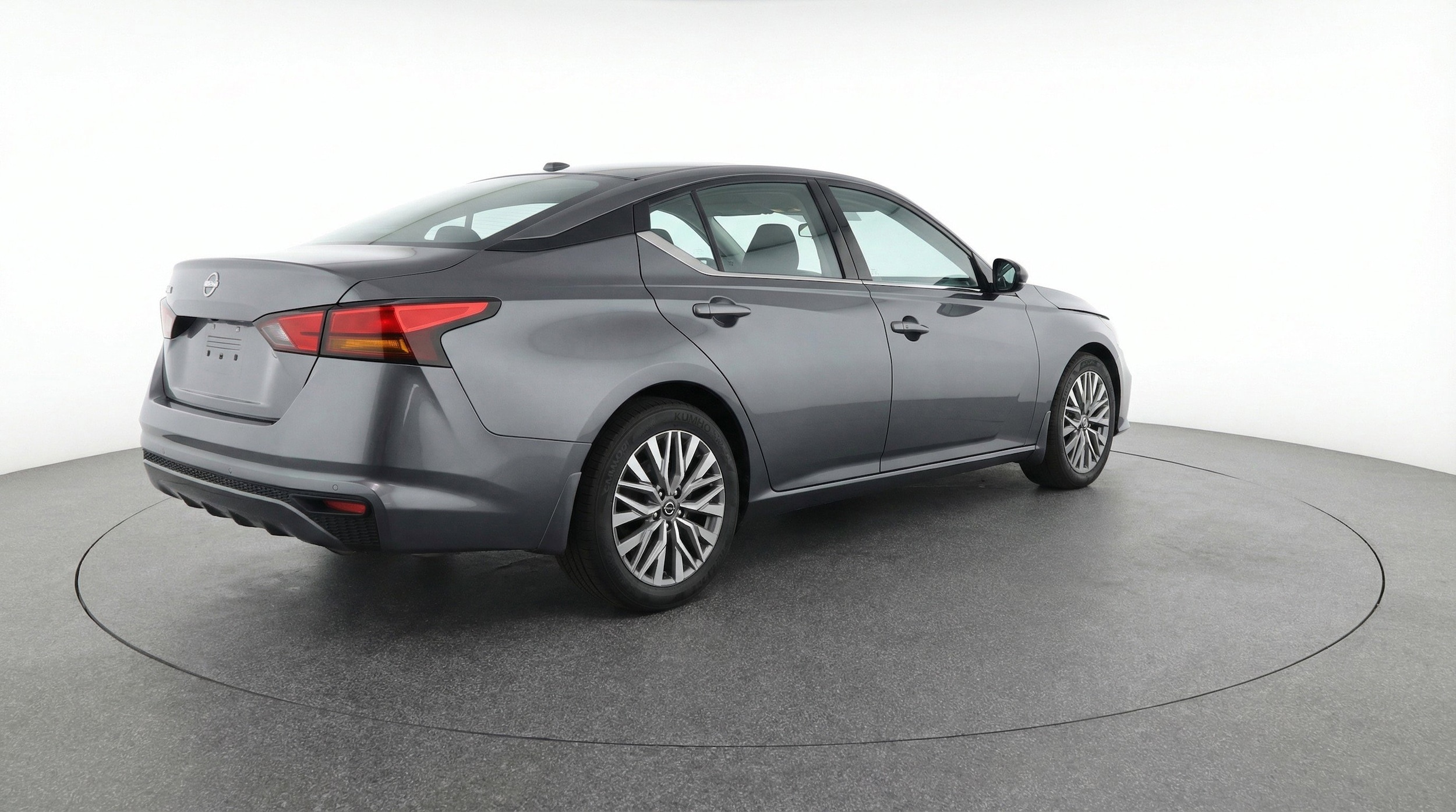 Thumbnail: 2025 Nissan Altima - 9