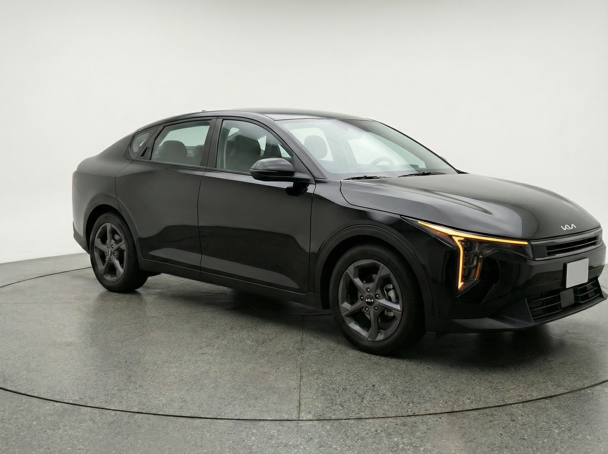 Thumbnail: 2025 Kia K4 - 1