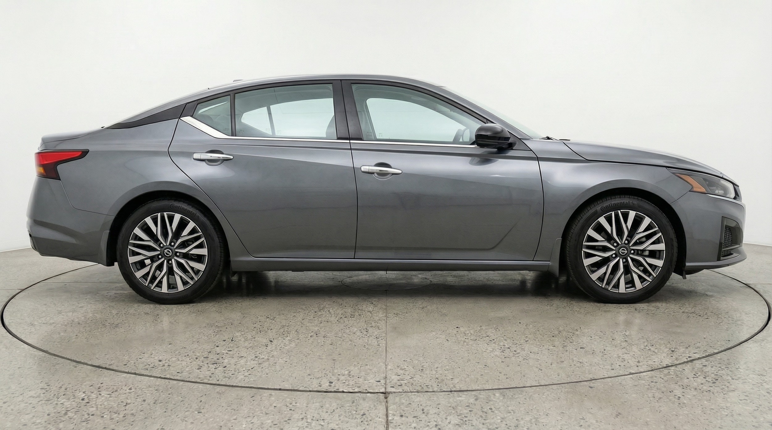 Thumbnail: 2025 Nissan Altima - 8