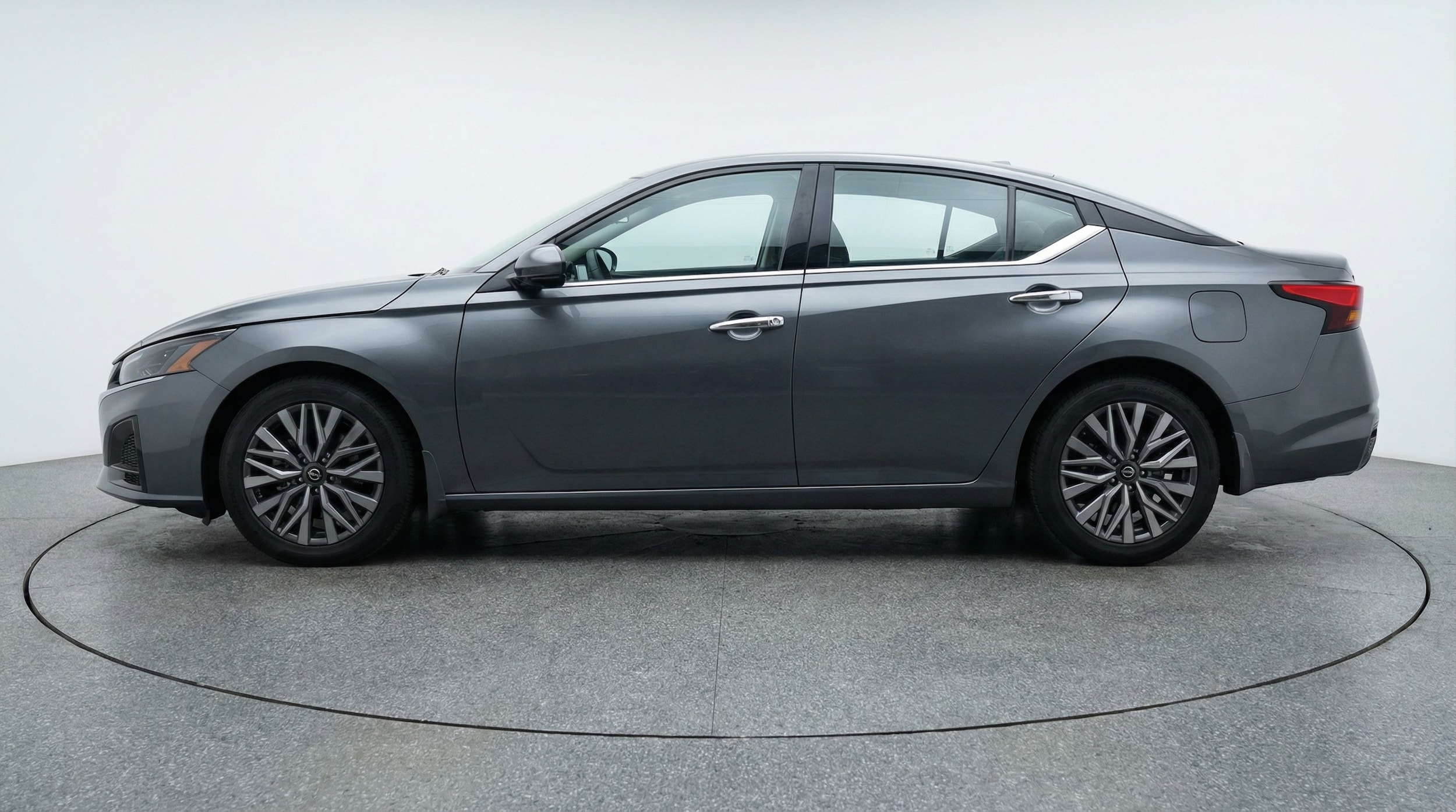 Thumbnail: 2025 Nissan Altima - 4