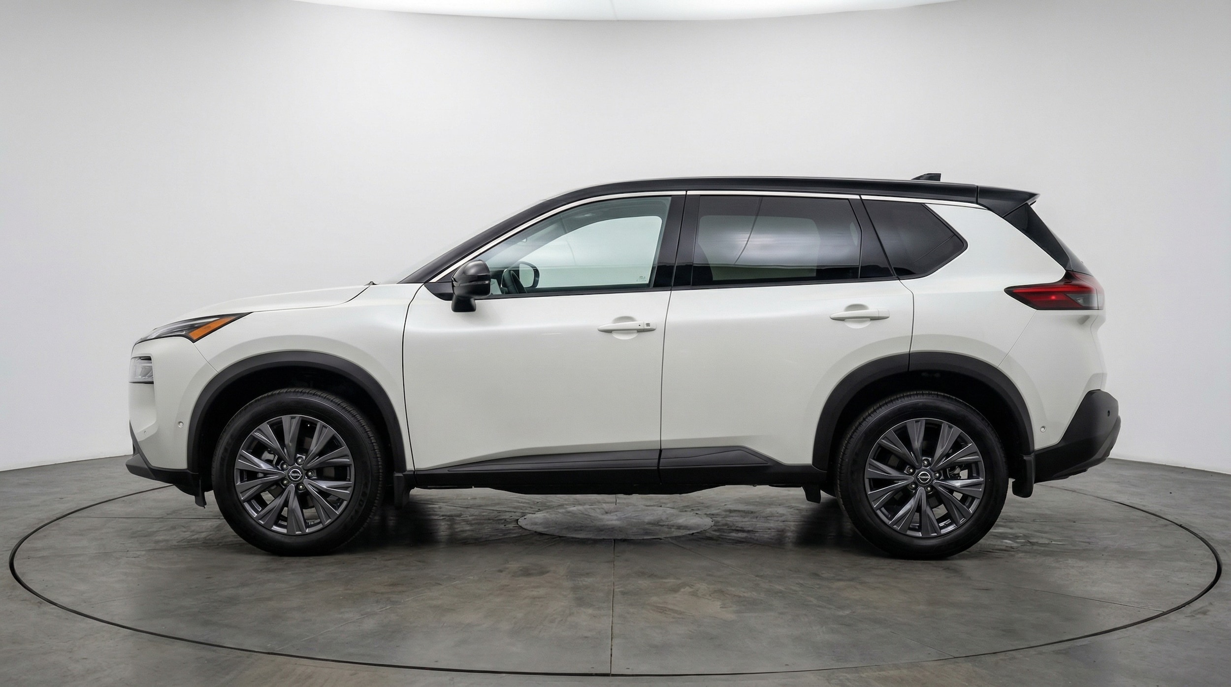 Thumbnail: 2025 Nissan Rogue - 4