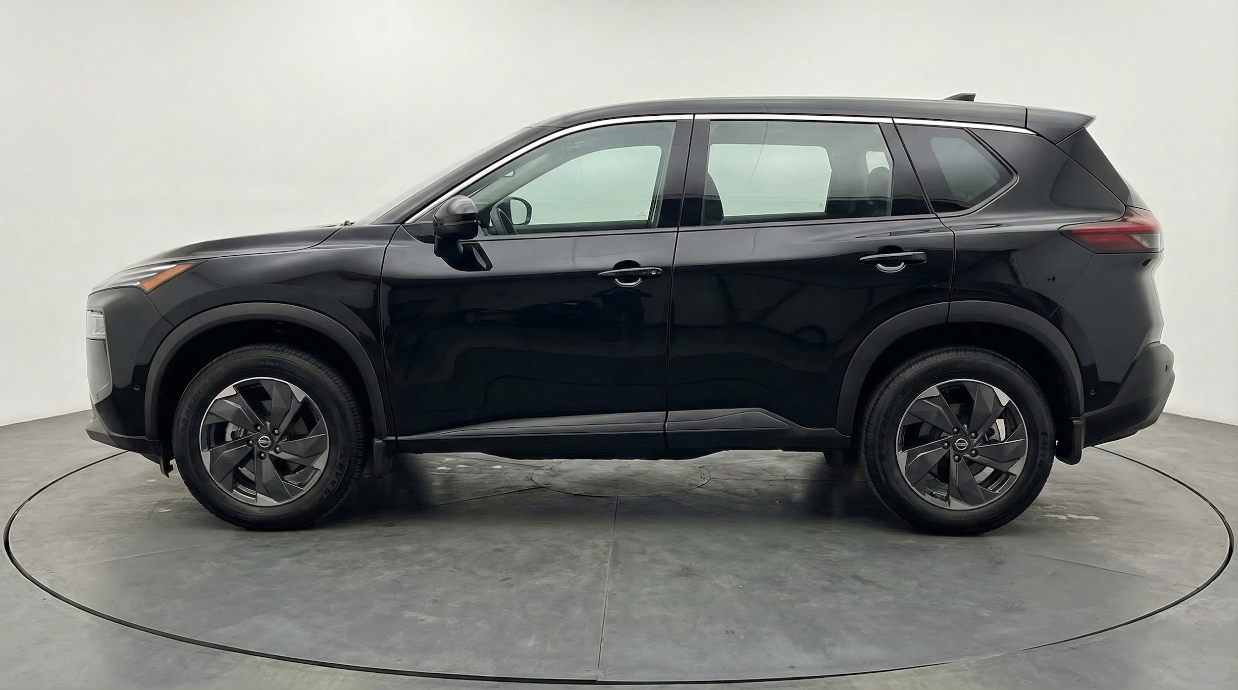 Thumbnail: 2025 Nissan Rogue - 4