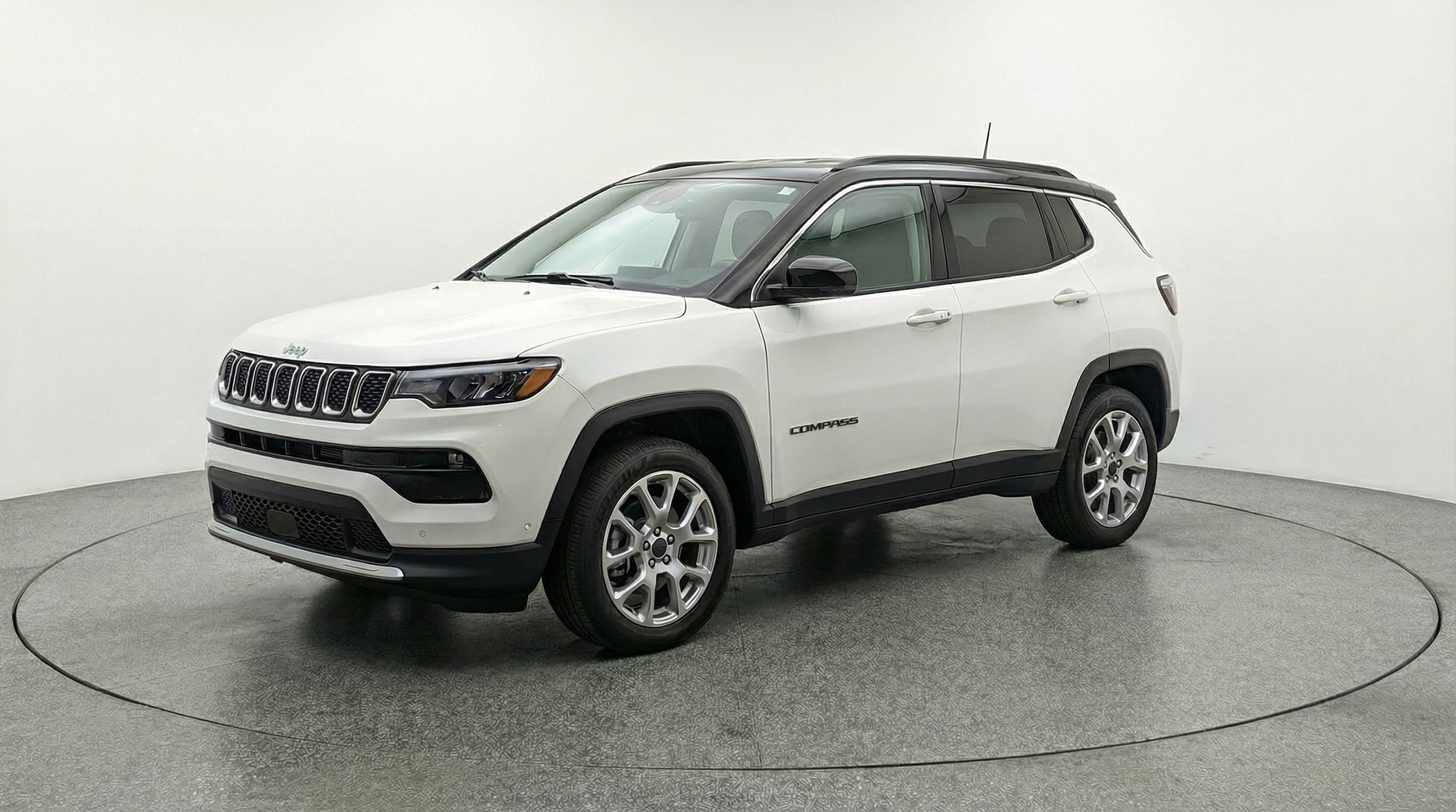 Thumbnail: 2025 Jeep Compass - 3