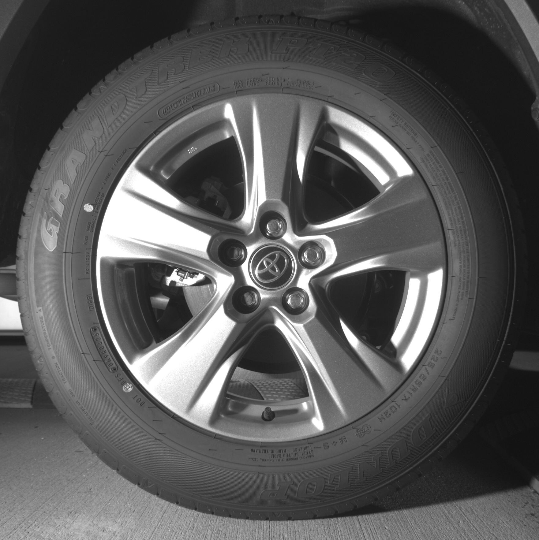 Thumbnail: 2025 Toyota RAV4 - 12