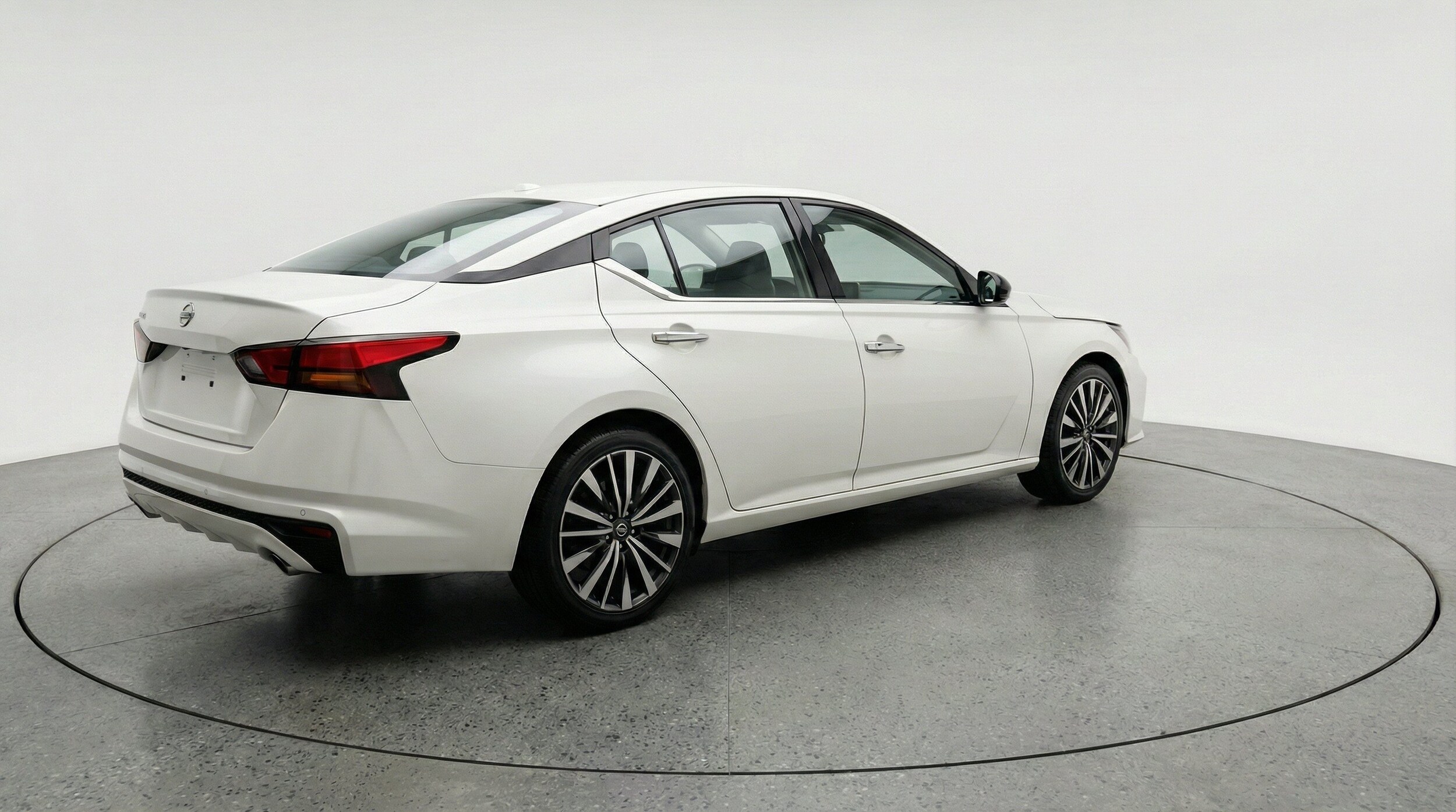 Thumbnail: 2025 Nissan Altima - 9