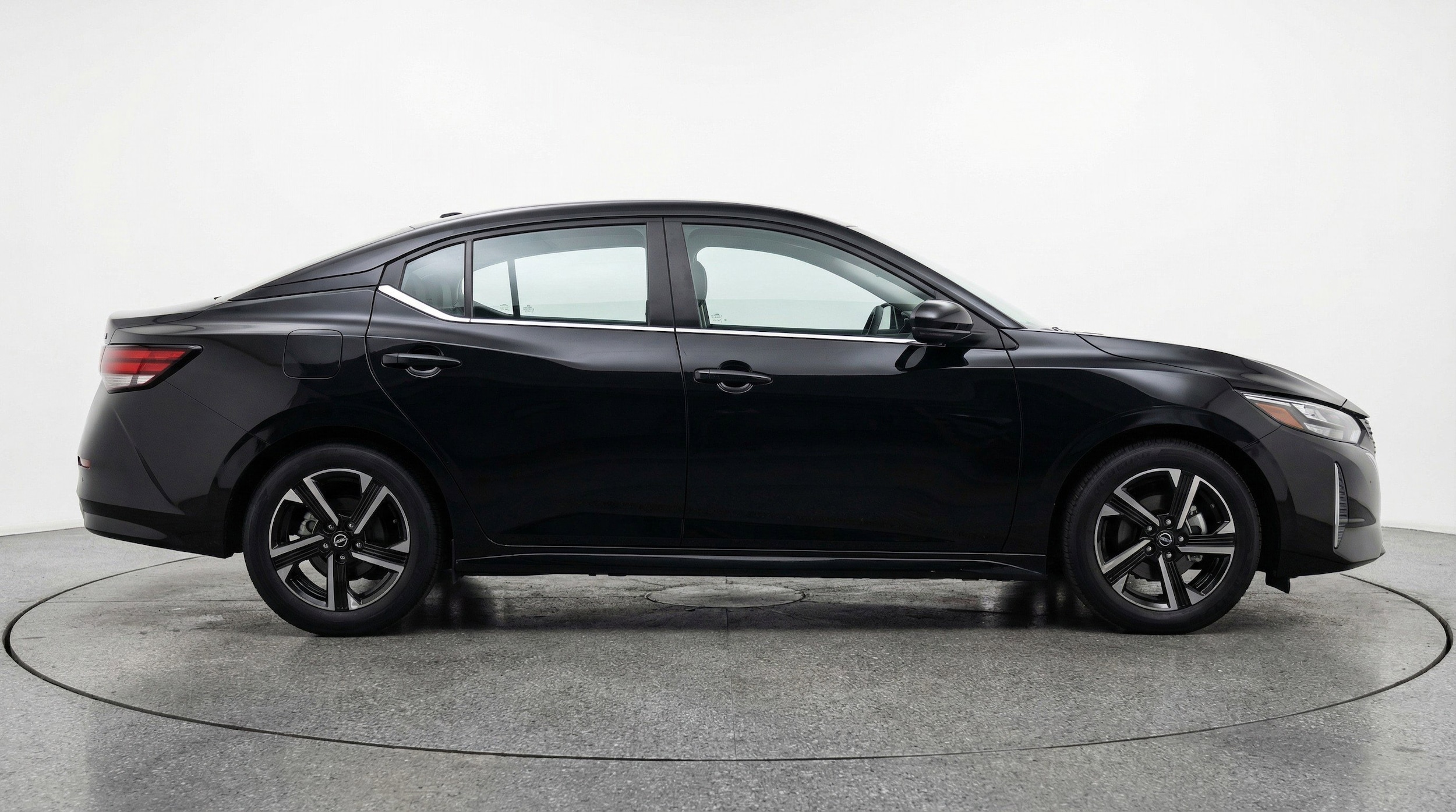 Thumbnail: 2025 Nissan Sentra - 11