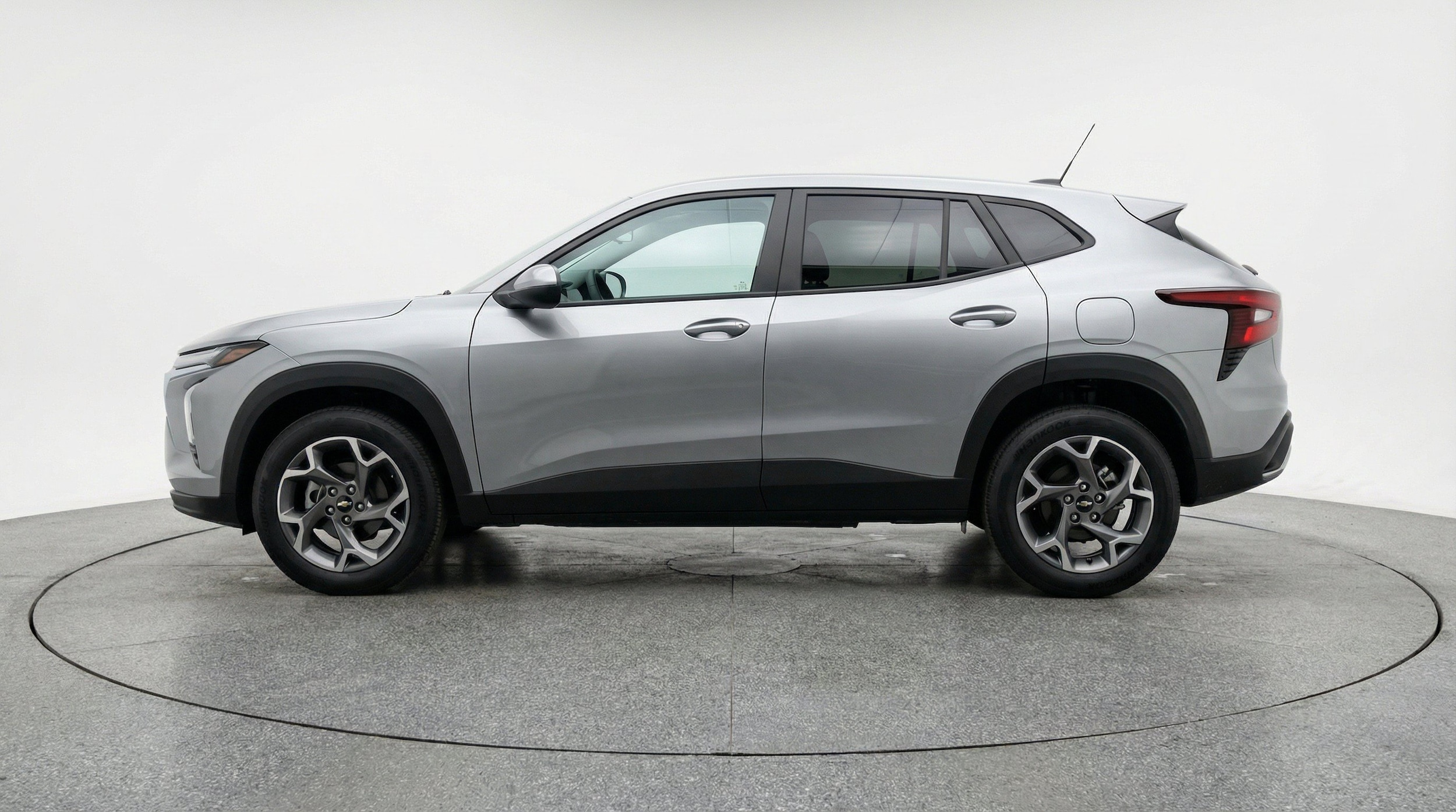 Thumbnail: 2025 Chevrolet Trax - 5
