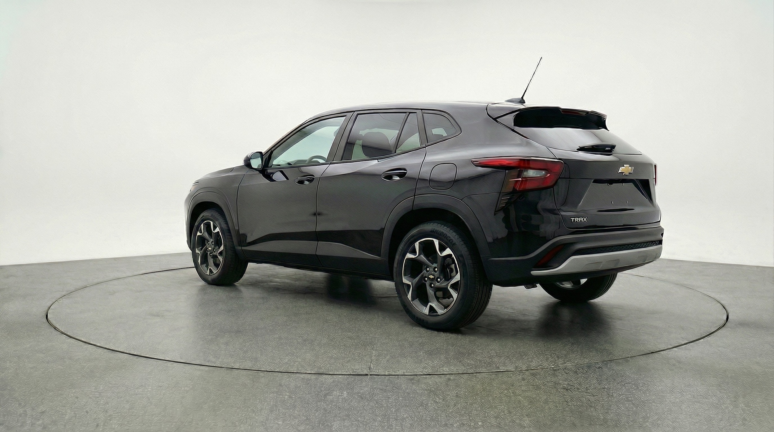 Thumbnail: 2025 Chevrolet Trax - 5