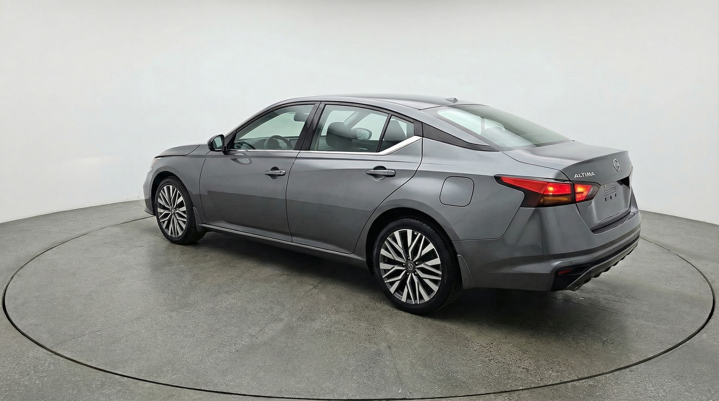 Thumbnail: 2025 Nissan Altima - 5