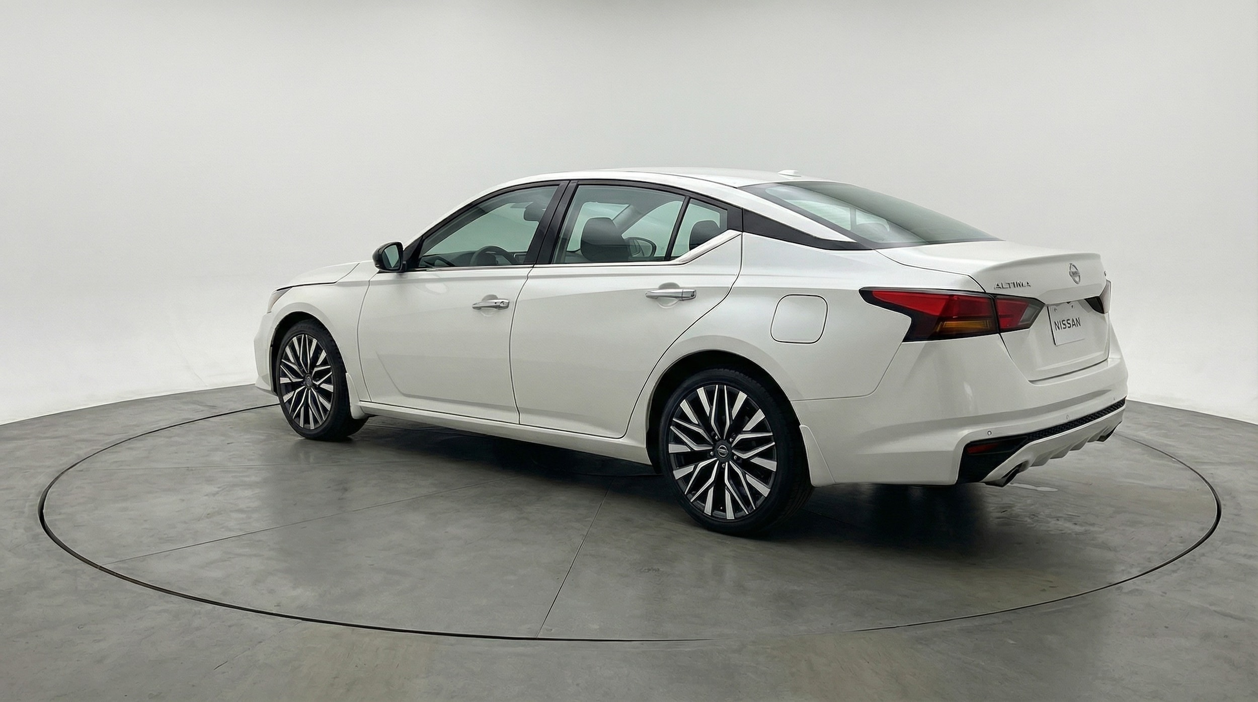 Thumbnail: 2025 Nissan Altima - 5