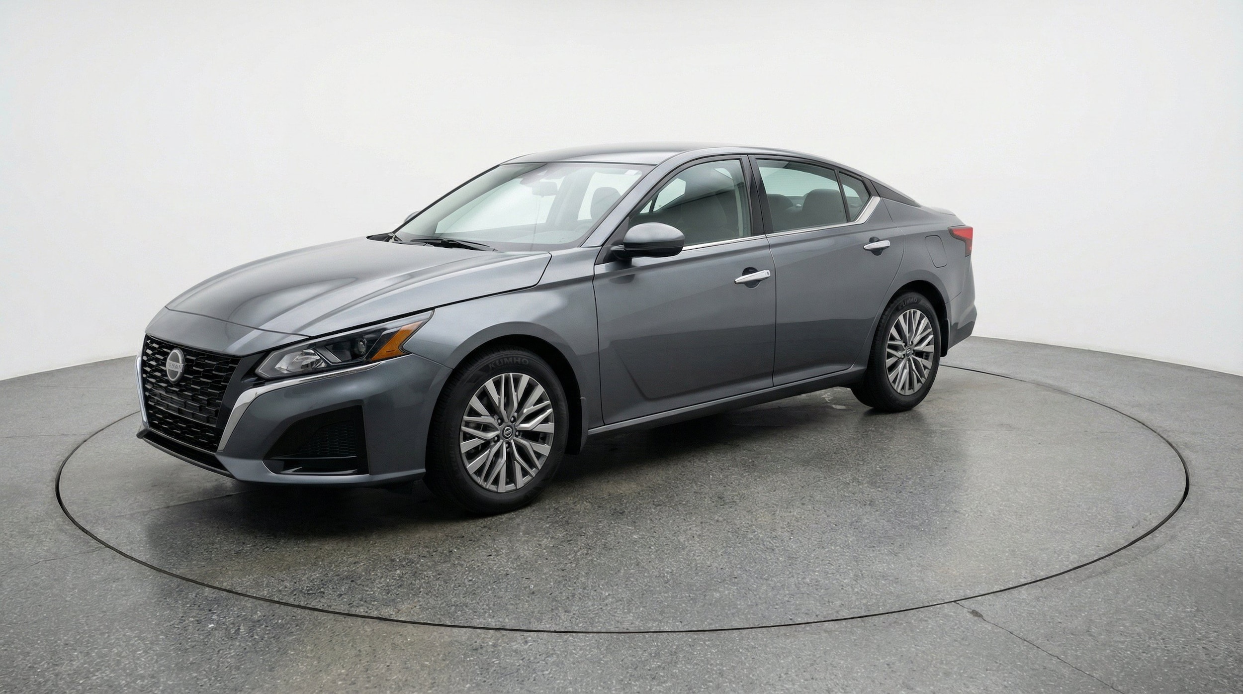 Thumbnail: 2025 Nissan Altima - 3