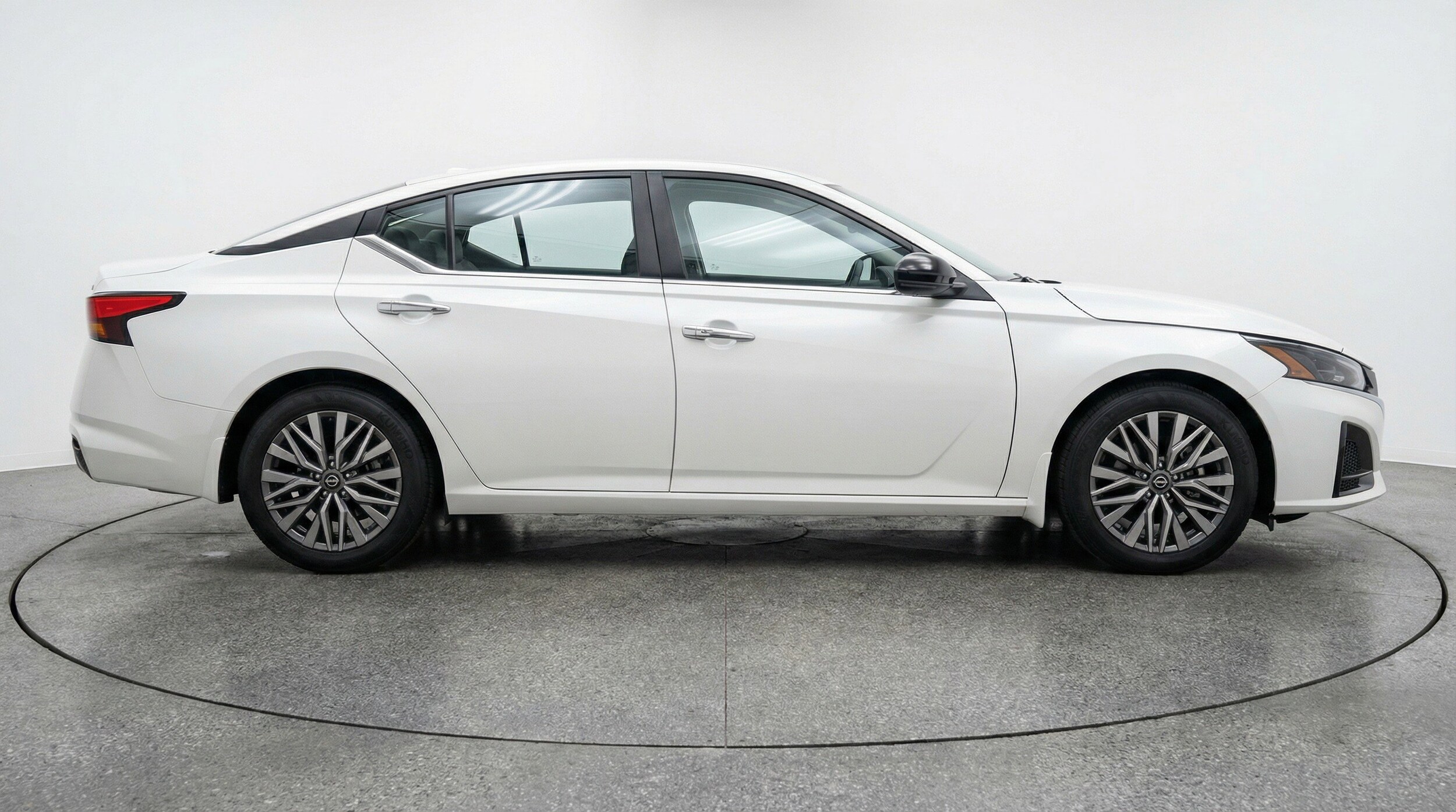 Thumbnail: 2025 Nissan Altima - 11