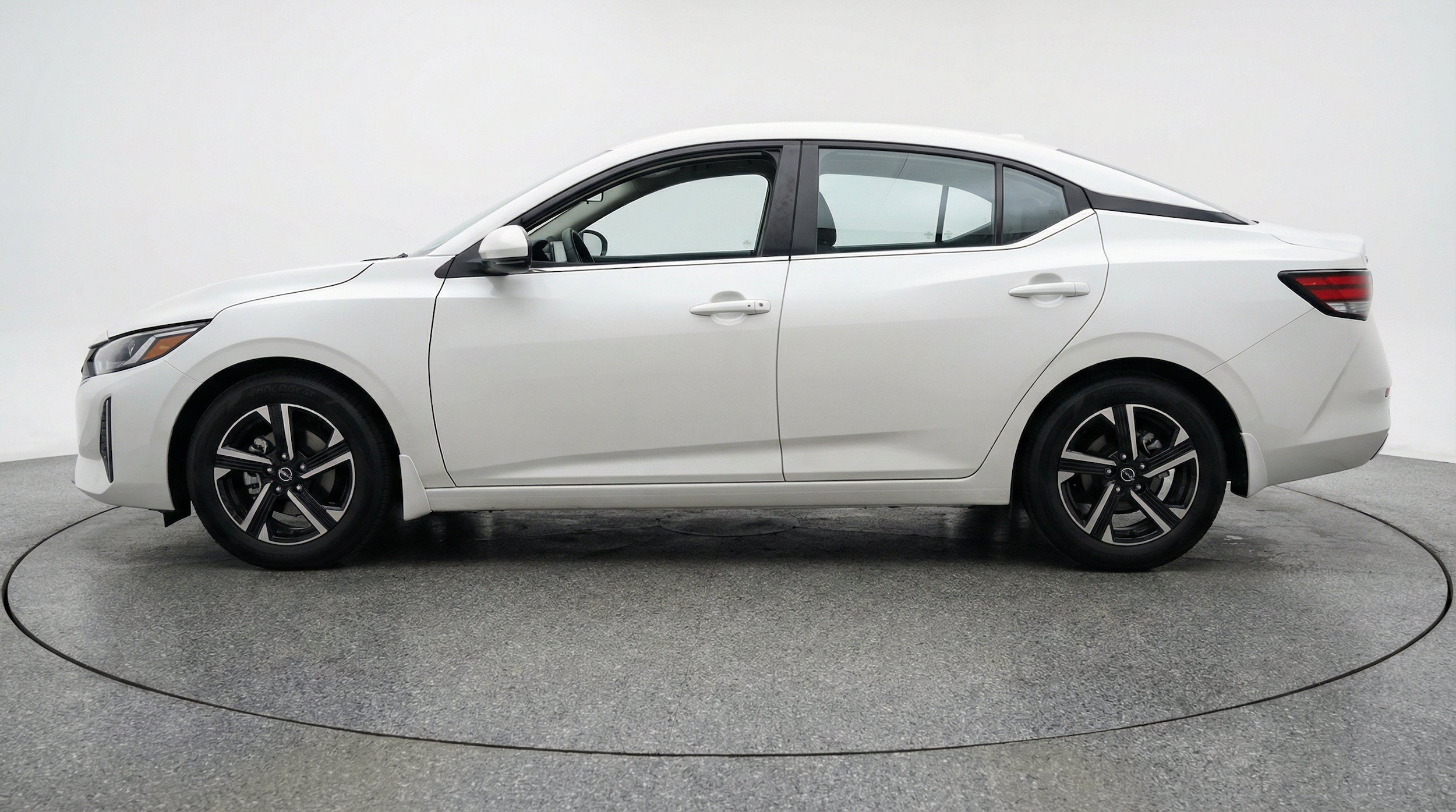 Thumbnail: 2025 Nissan Sentra - 5