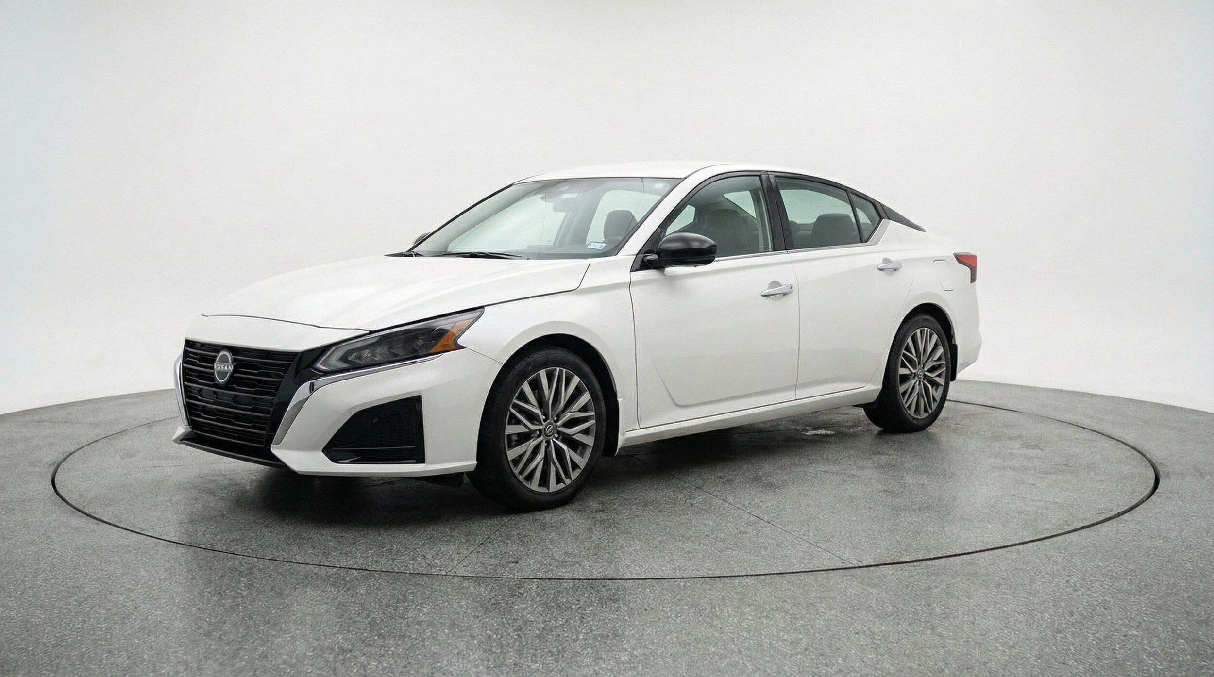 Thumbnail: 2025 Nissan Altima - 3