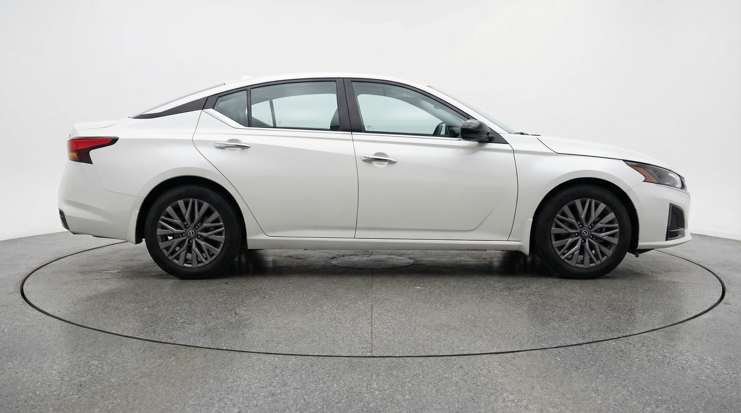 Thumbnail: 2025 Nissan Altima - 8