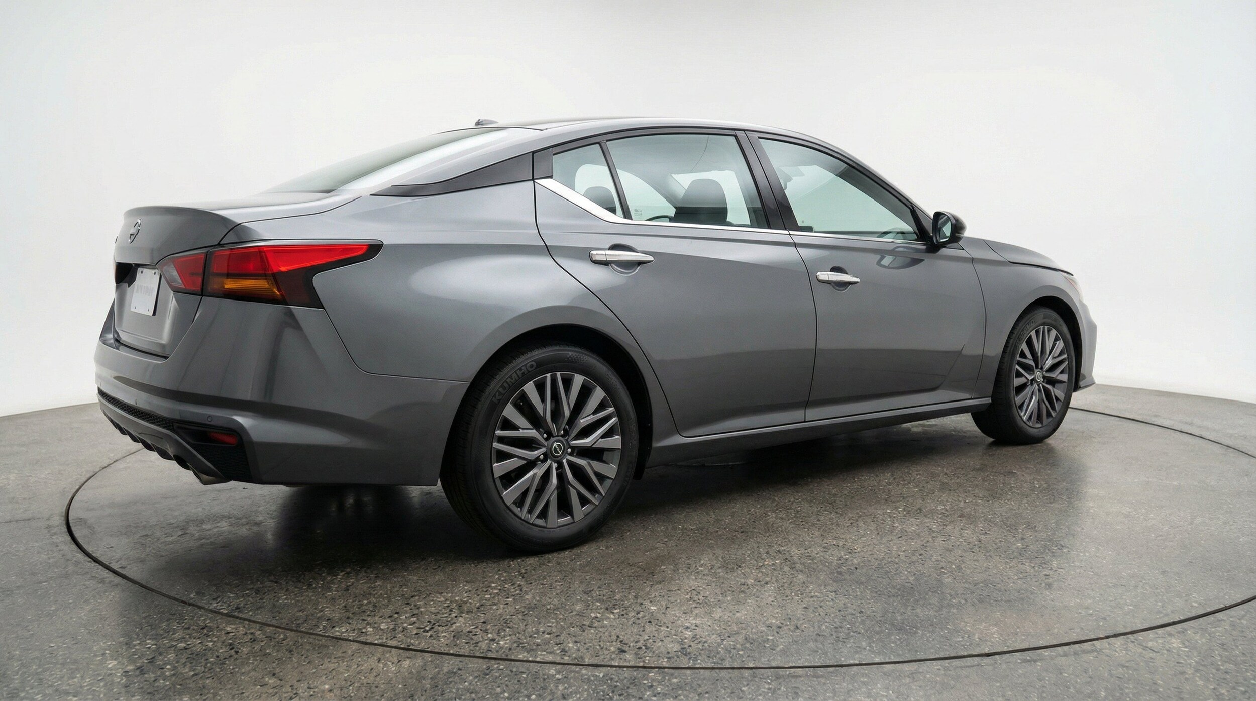 Thumbnail: 2025 Nissan Altima - 9