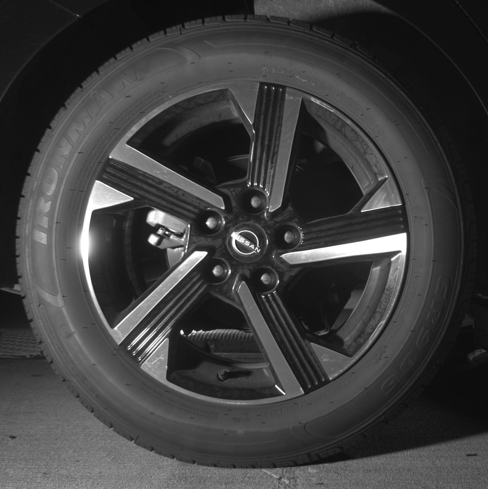 Thumbnail: 2025 Nissan Sentra - 15