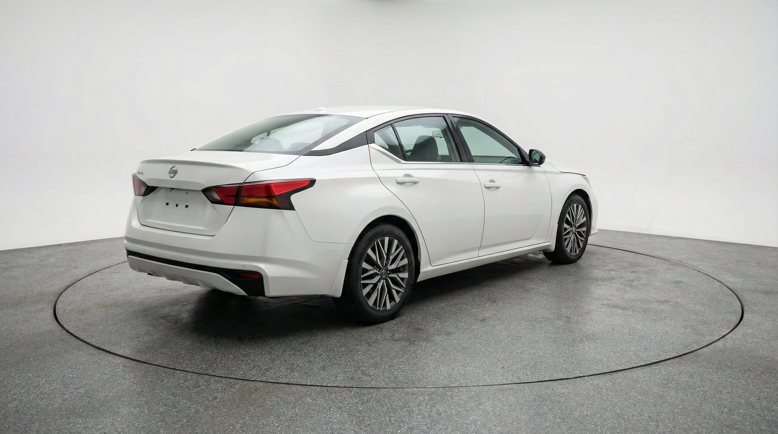 Thumbnail: 2025 Nissan Altima - 9