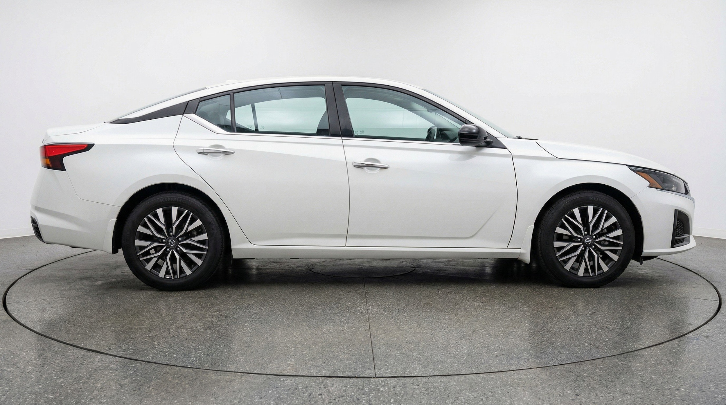 Thumbnail: 2025 Nissan Altima - 11