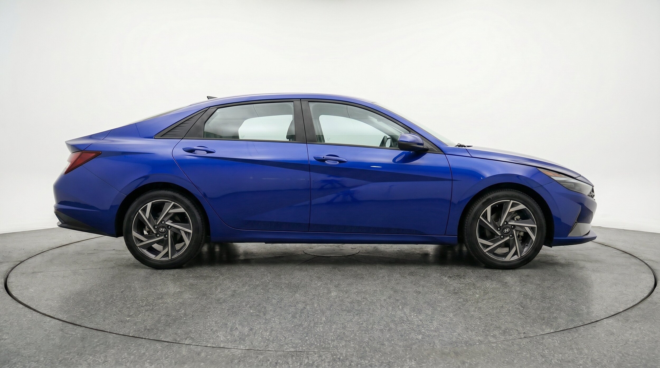 Thumbnail: 2025 Hyundai Elantra - 11