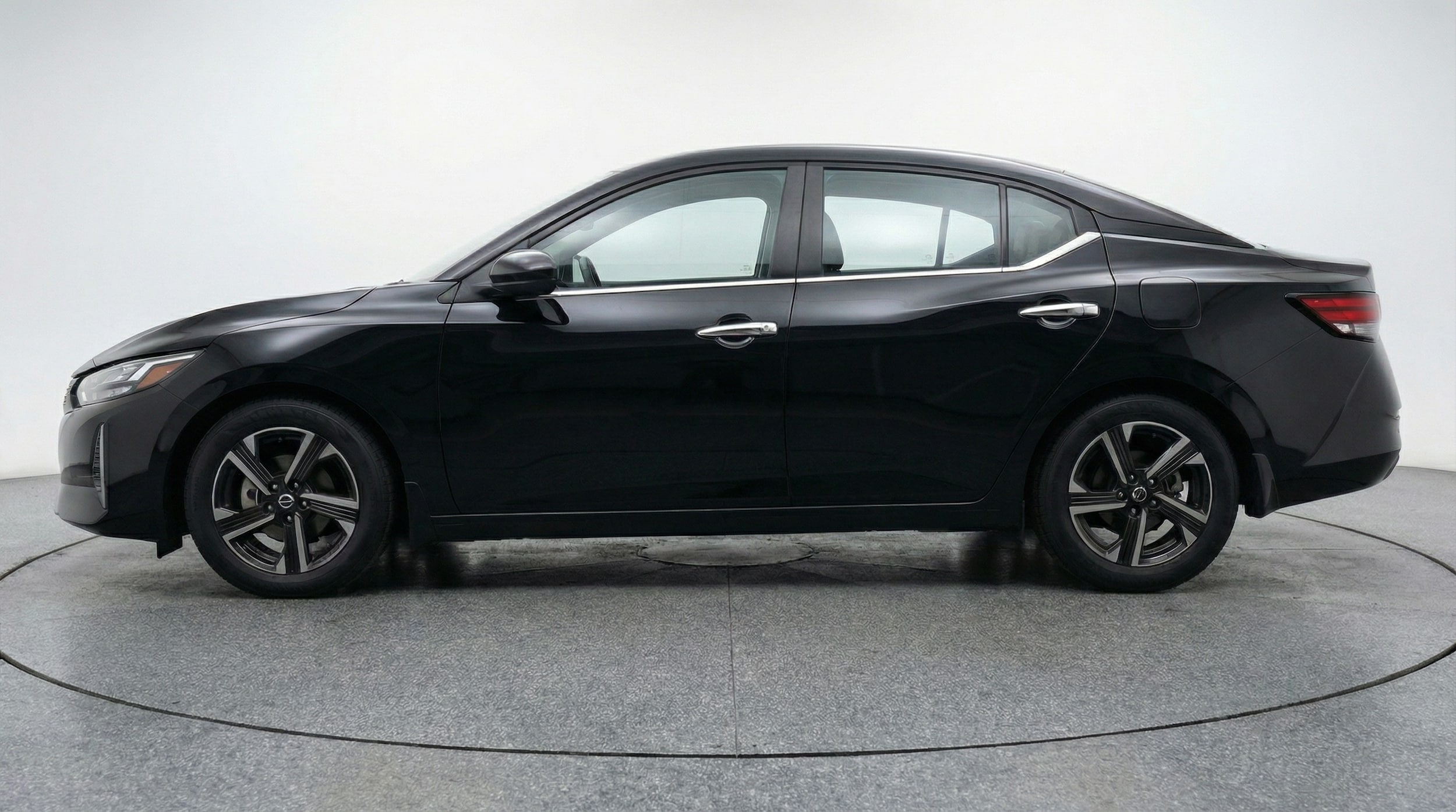 Thumbnail: 2025 Nissan Sentra - 4