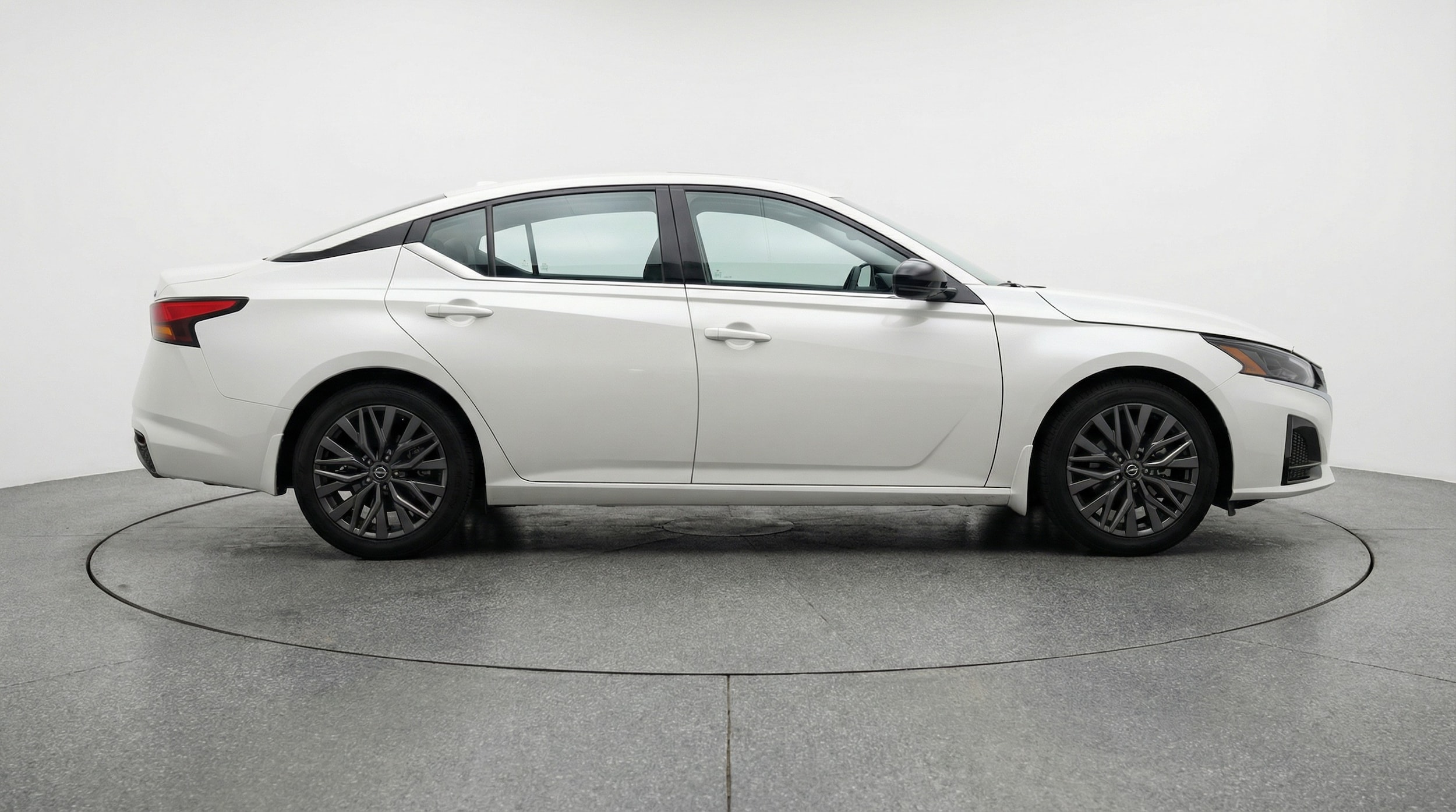 Thumbnail: 2025 Nissan Altima - 8