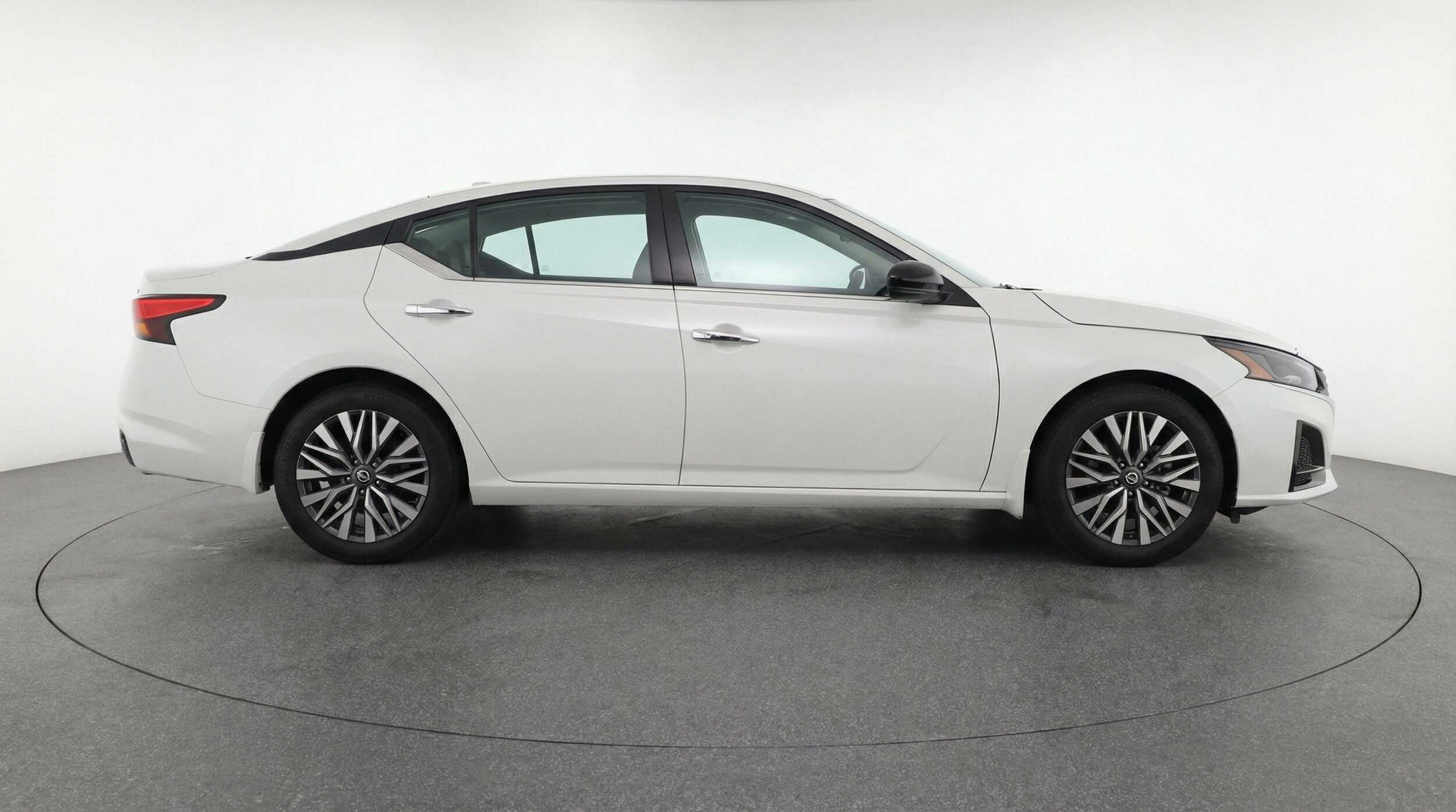 Thumbnail: 2025 Nissan Altima - 11