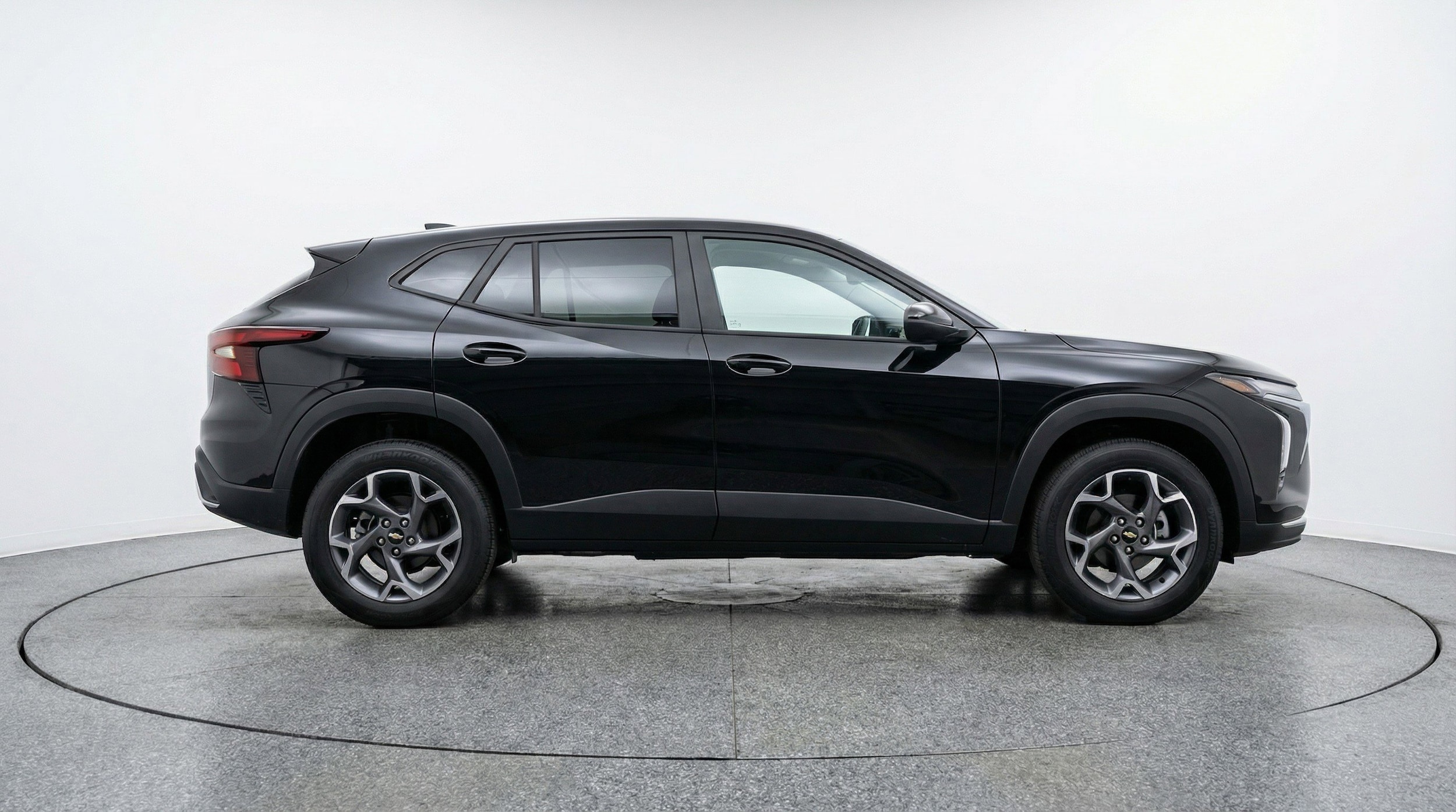 Thumbnail: 2025 Chevrolet Trax - 11