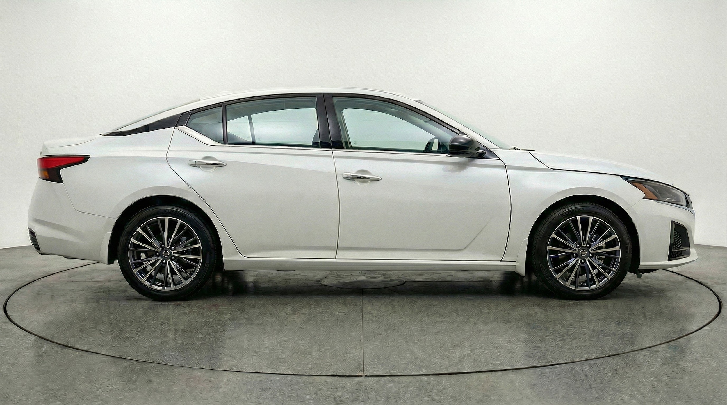 Thumbnail: 2025 Nissan Altima - 11