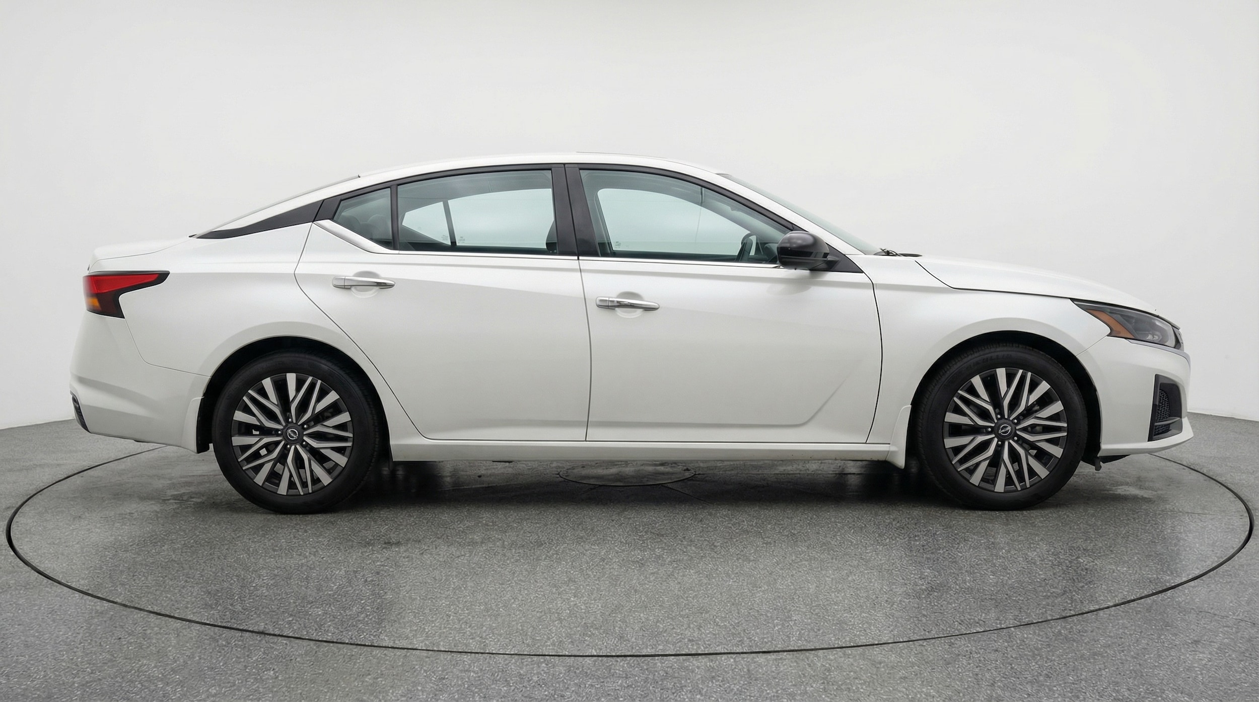 Thumbnail: 2025 Nissan Altima - 8