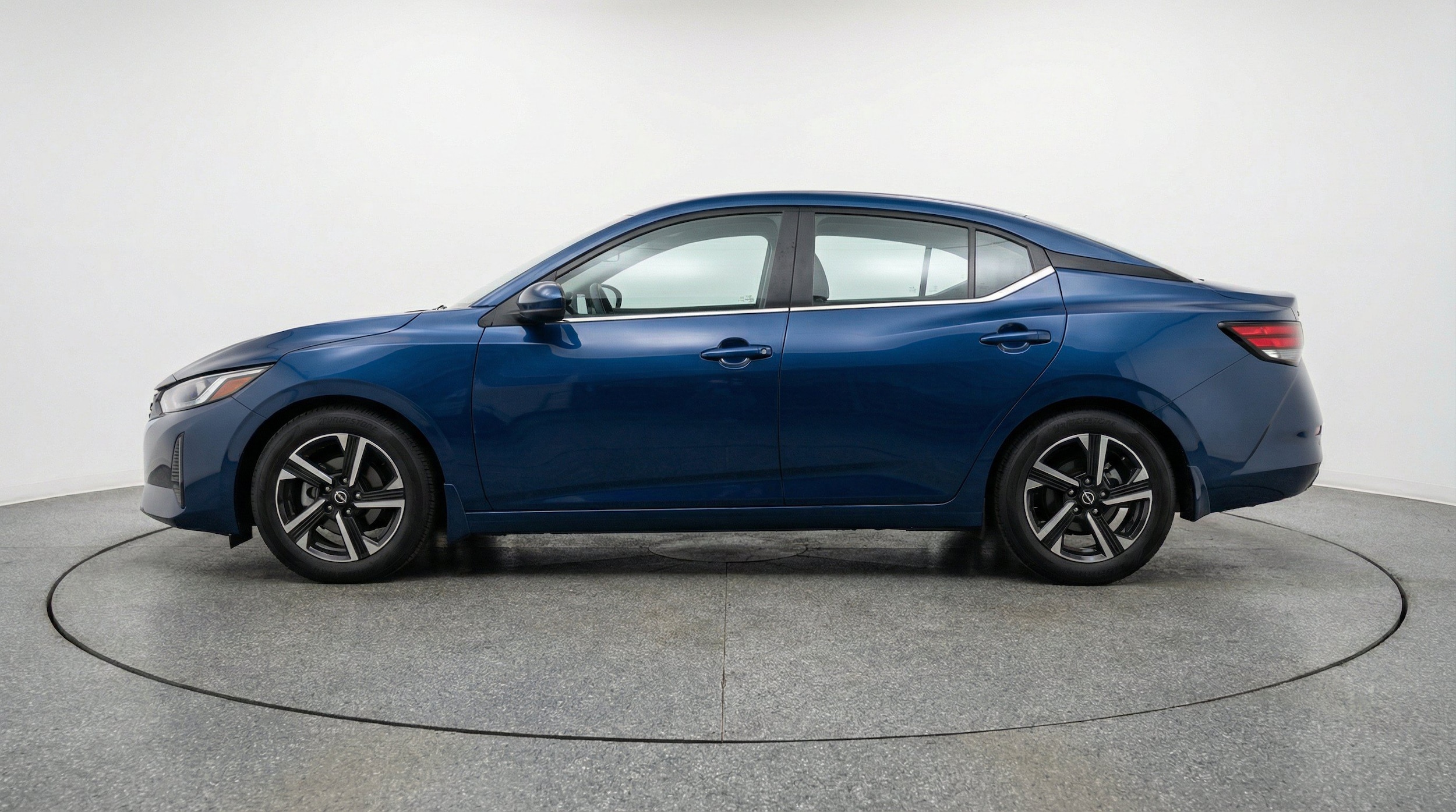 Thumbnail: 2025 Nissan Sentra - 5