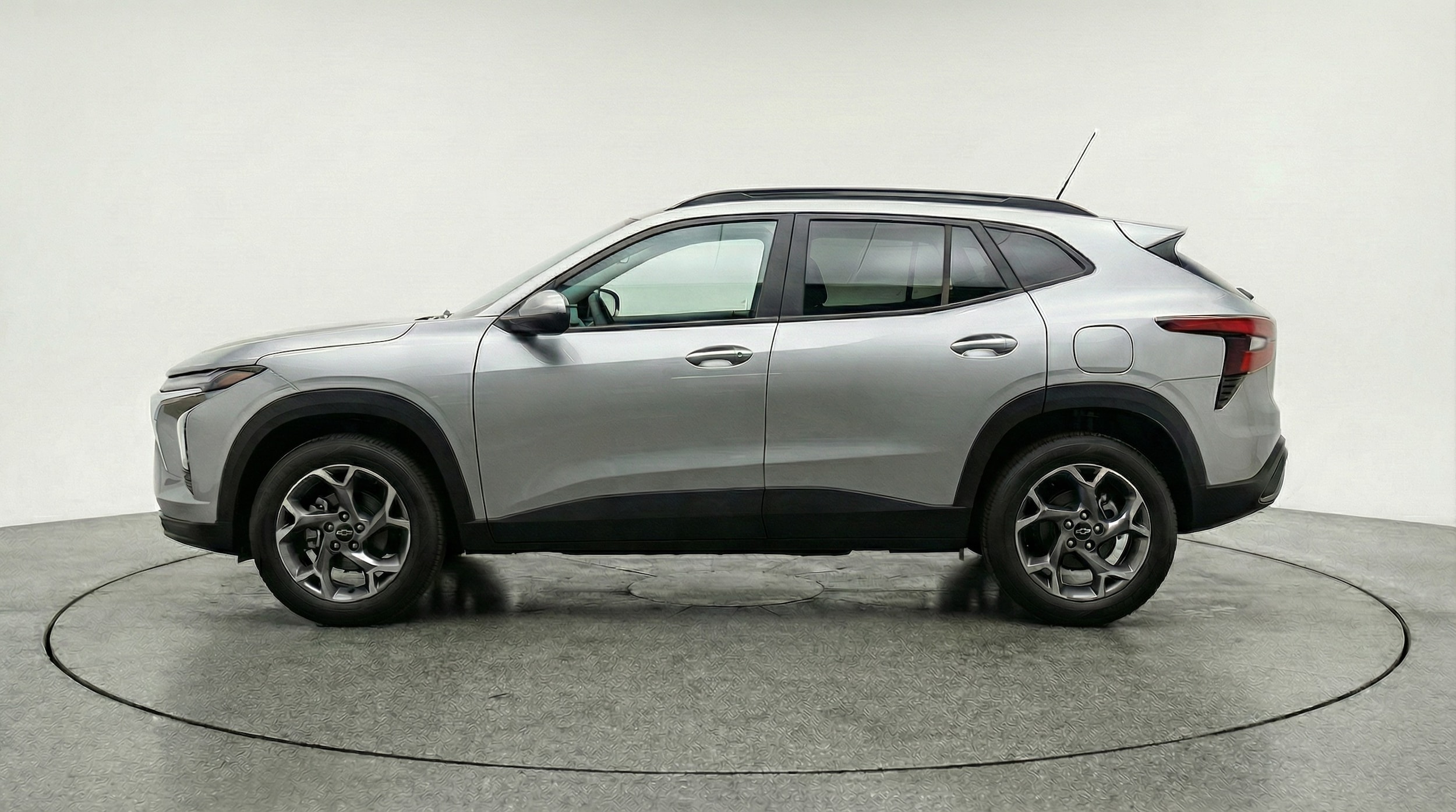 Thumbnail: 2025 Chevrolet Trax - 4