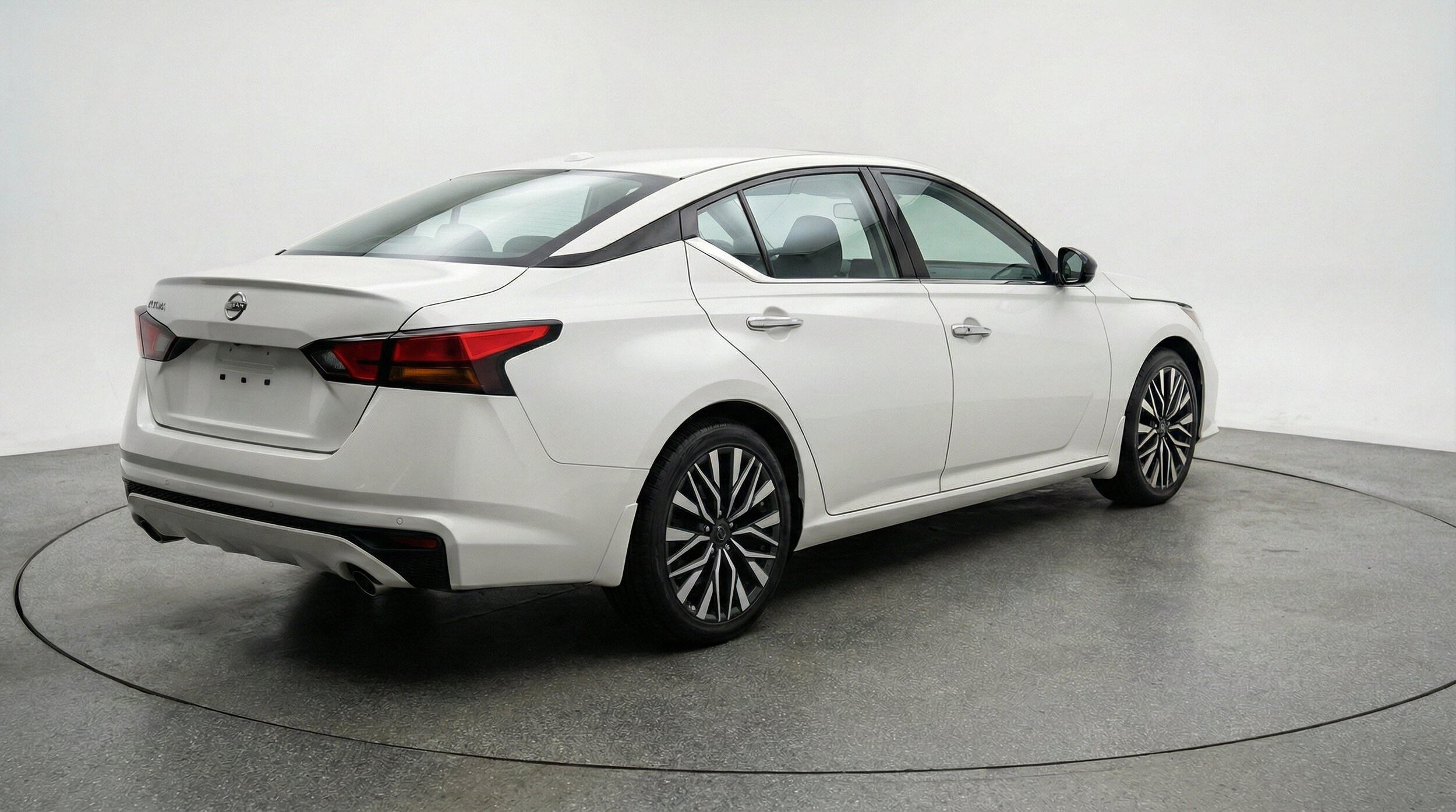 Thumbnail: 2025 Nissan Altima - 9
