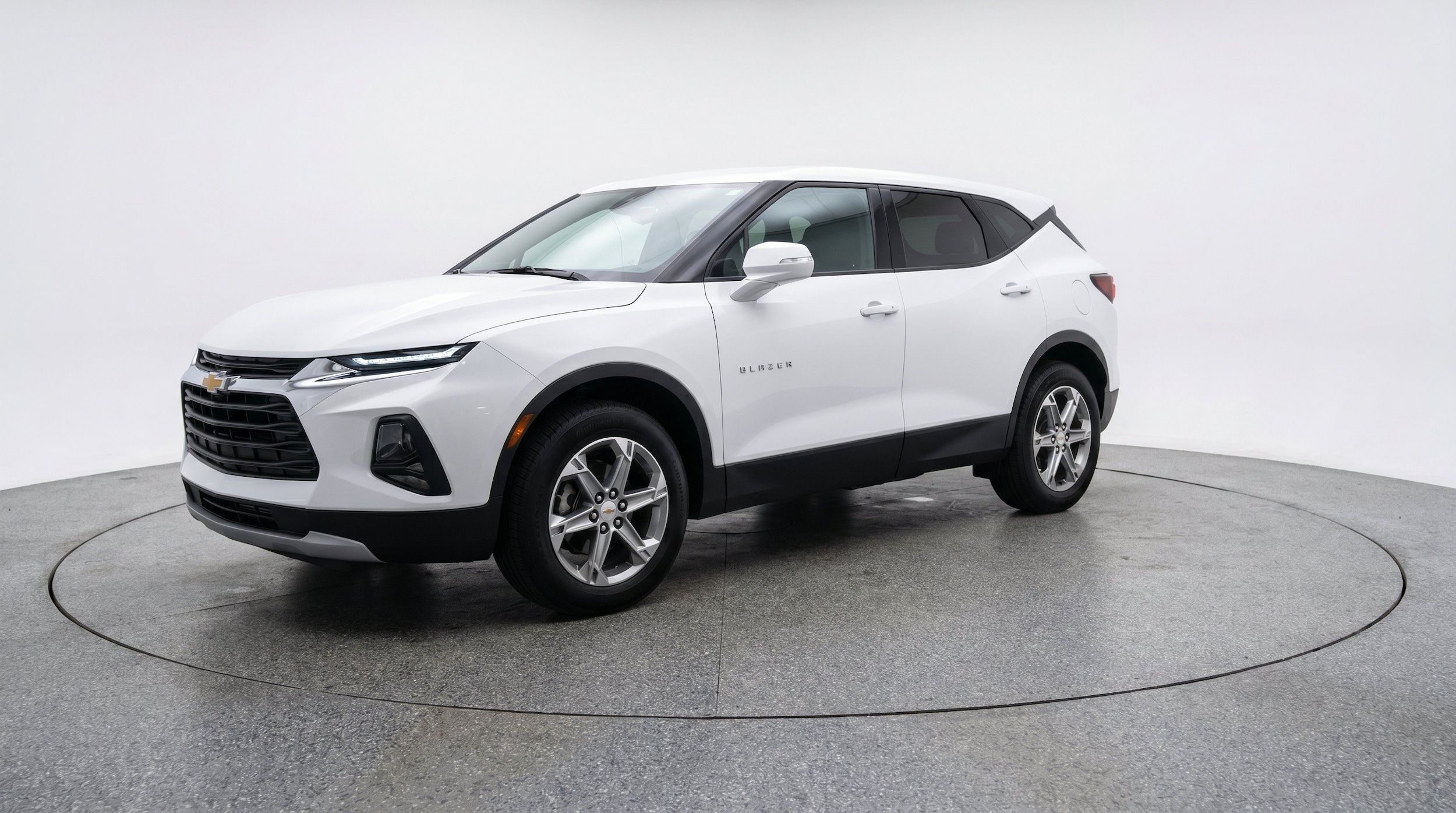 Thumbnail: 2026 Chevrolet Blazer - 3