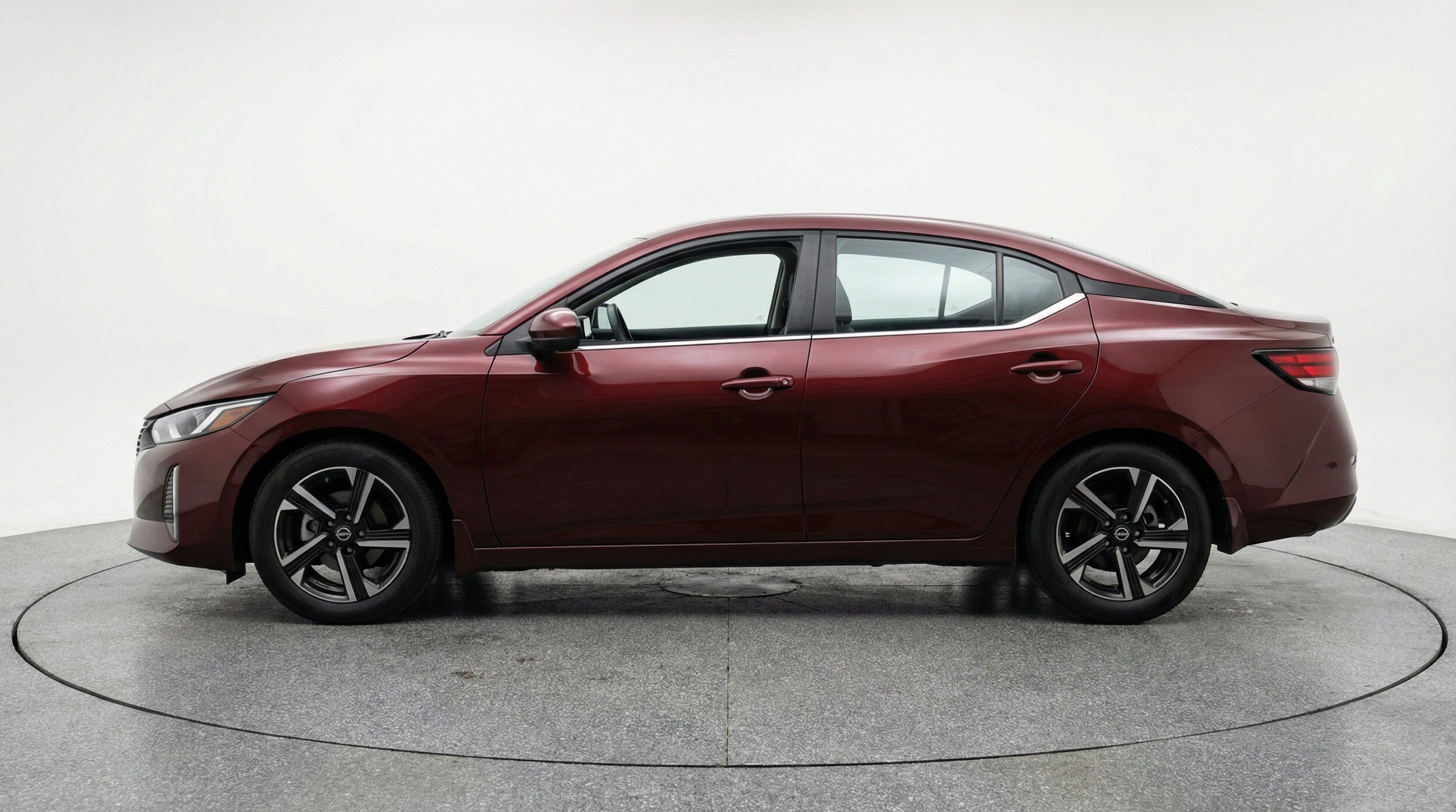 Thumbnail: 2025 Nissan Sentra - 5
